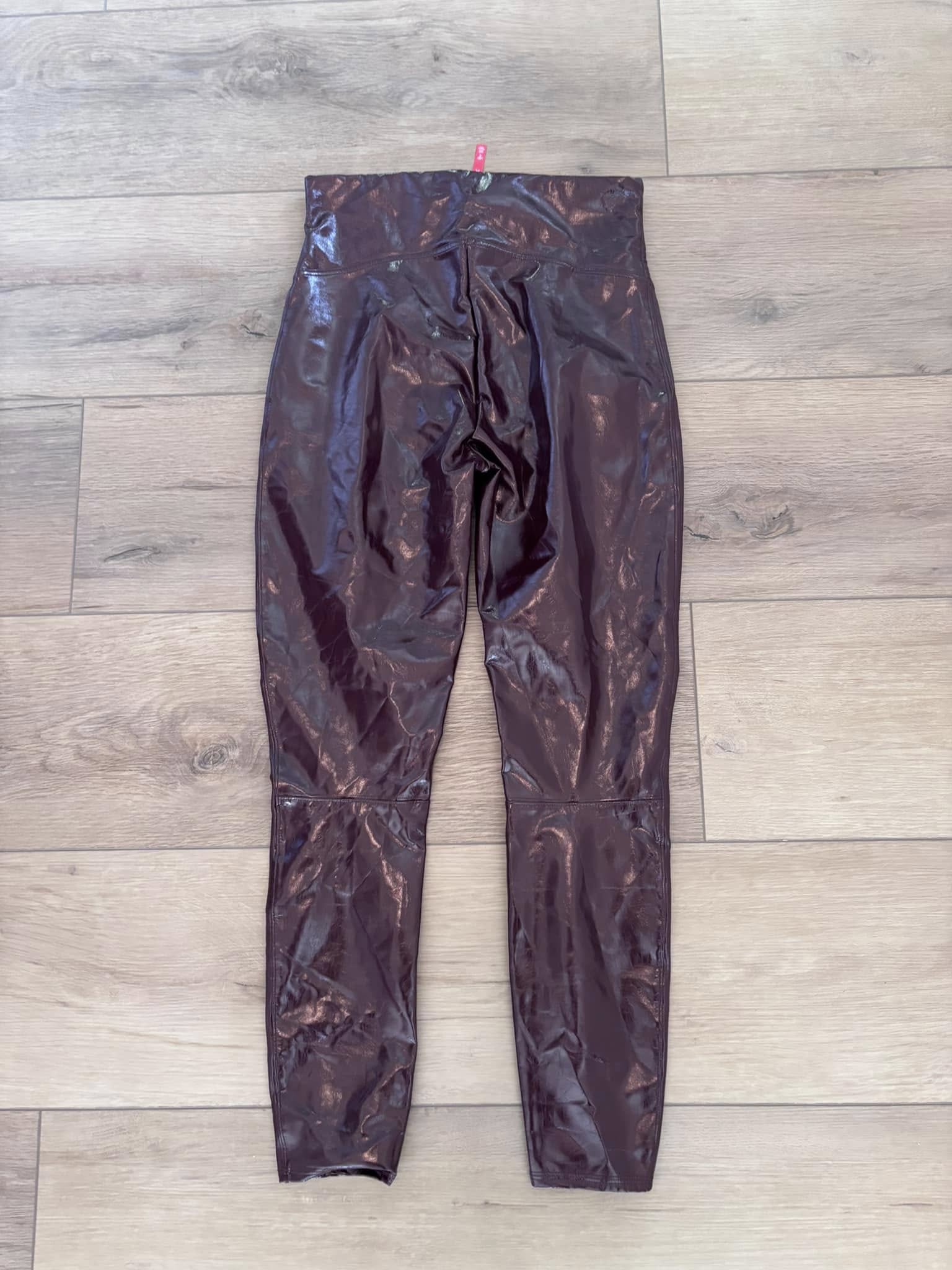 Spanx Faux Patent Leather Leggings in Ruby (Size L)
