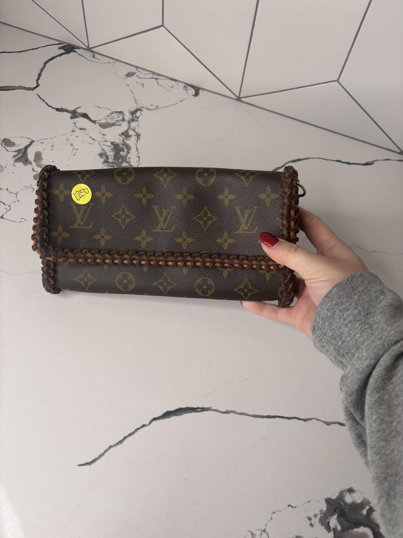 Louis Vuitton Clutch