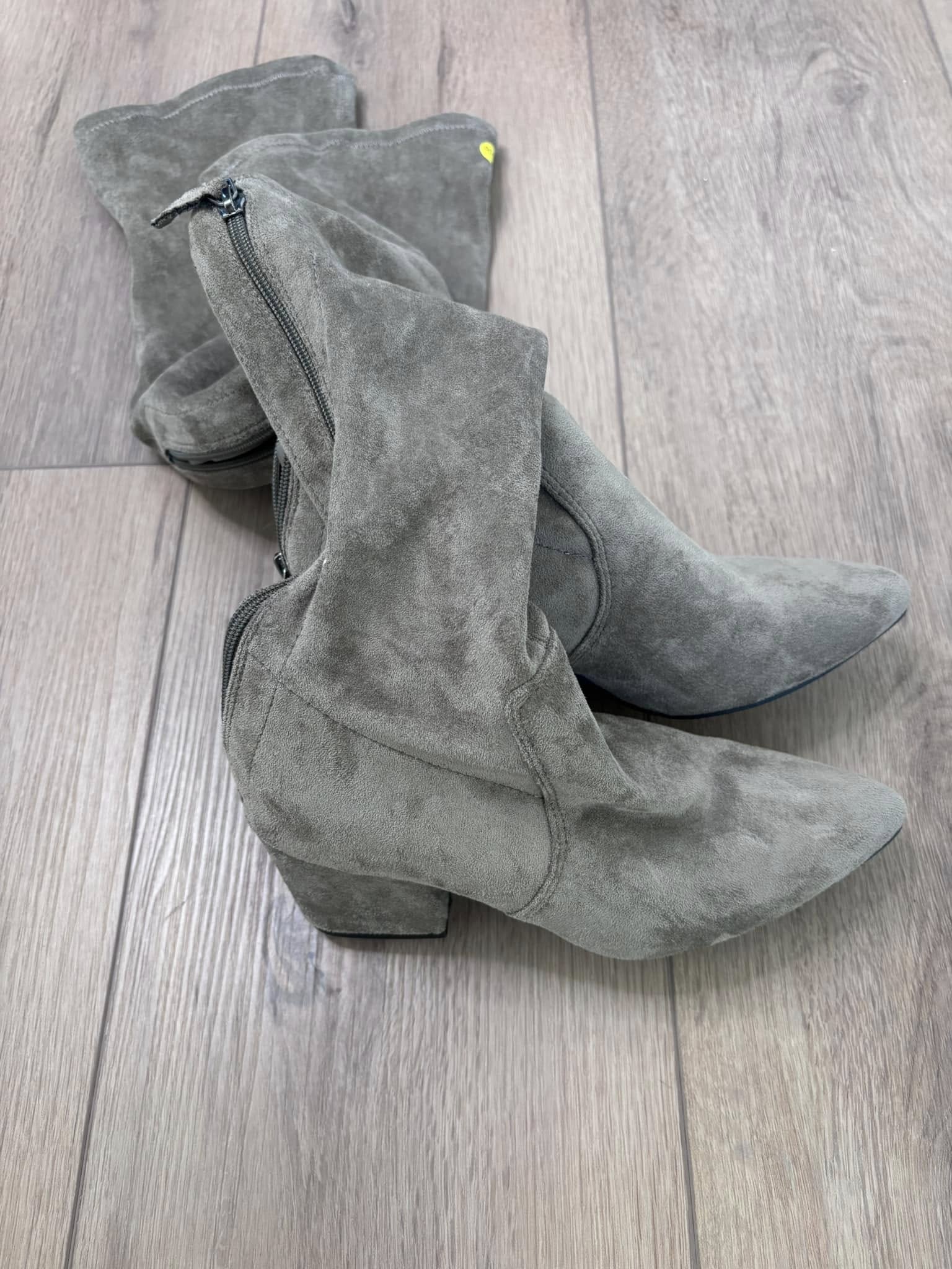 Knee High Boots (Size 7.5)