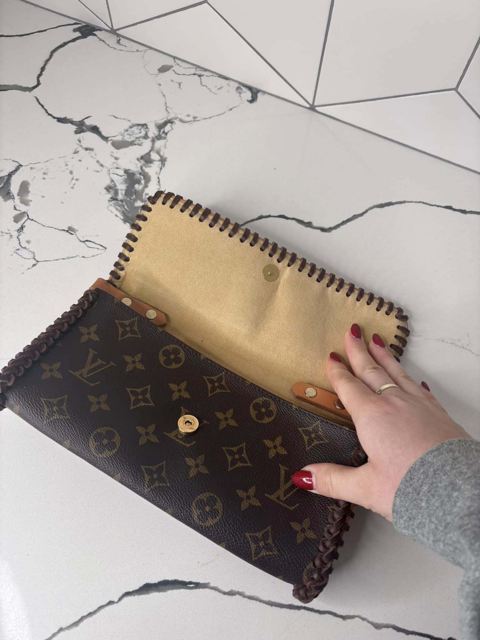 Louis Vuitton Clutch