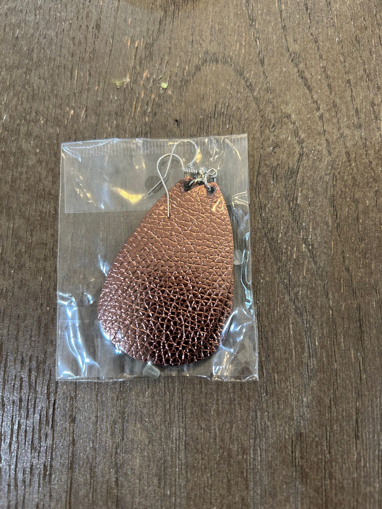 *Brand New* Leaf Shape Earrings