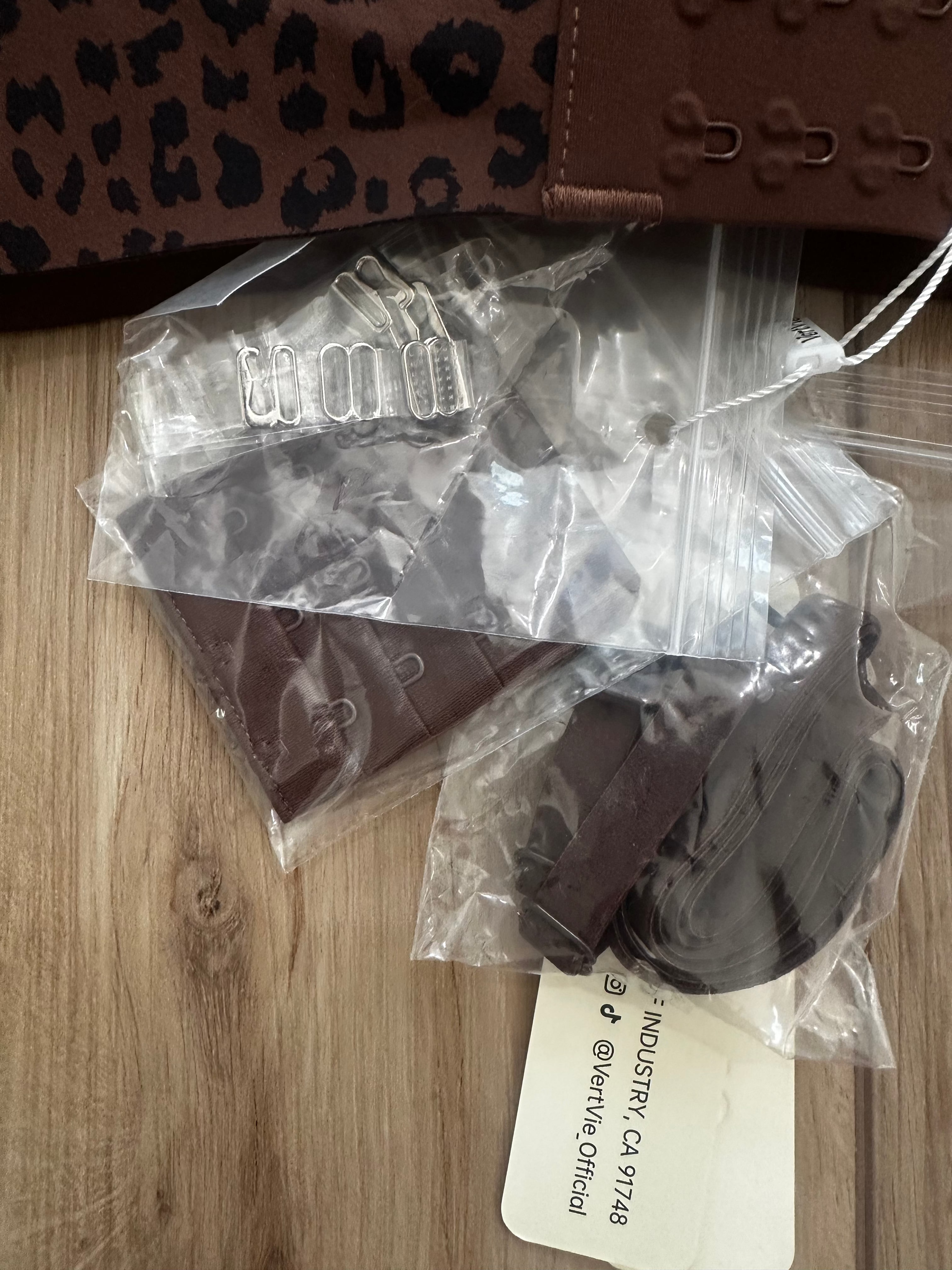 New Brown Cheetah Strapless Bra (Size Small)