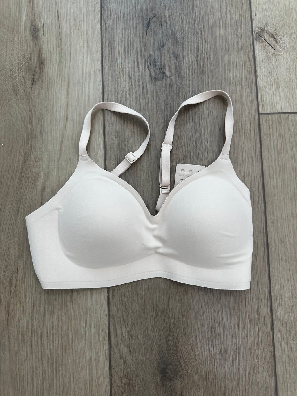 Beige V Neck Bra (Size Small)