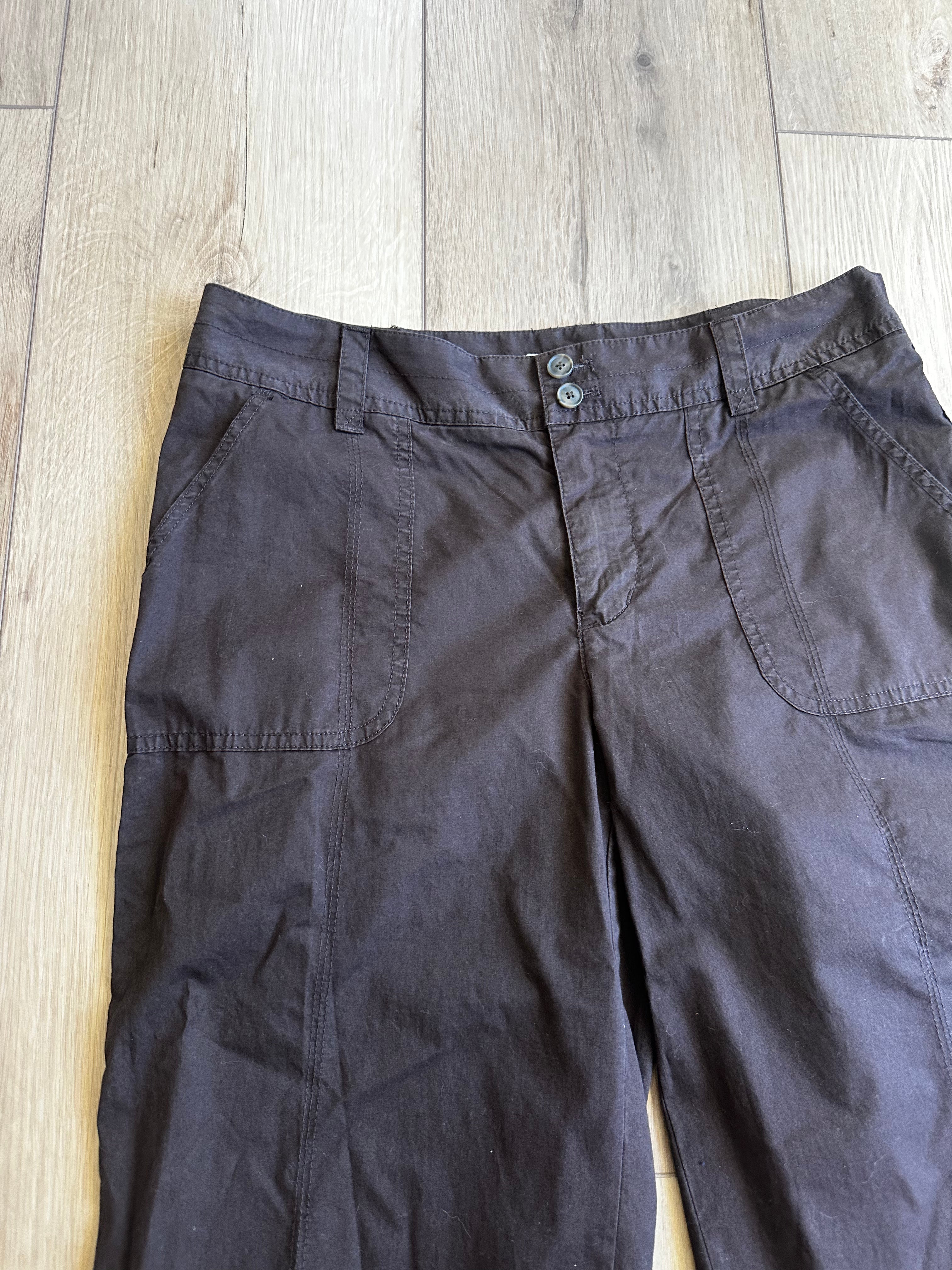 Brown Capri Pants (Size 10/Medium/Large)