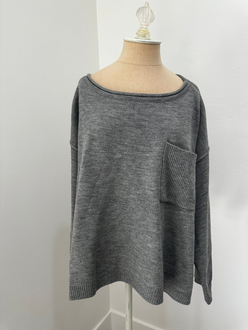 Gray Knit Sweater Pink Lily (Size Small)