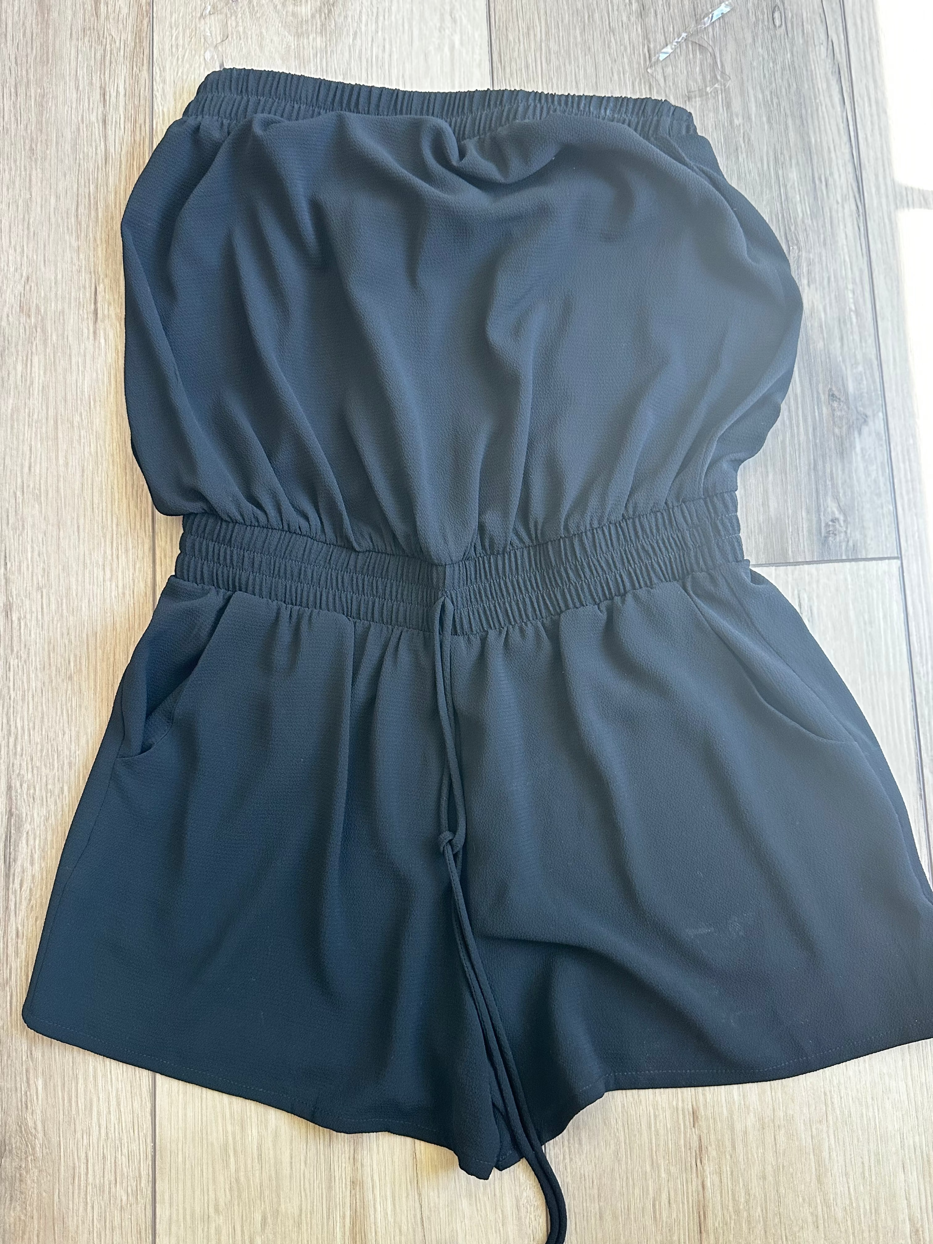 Black Strapless Romper  pink lily (Size Large)