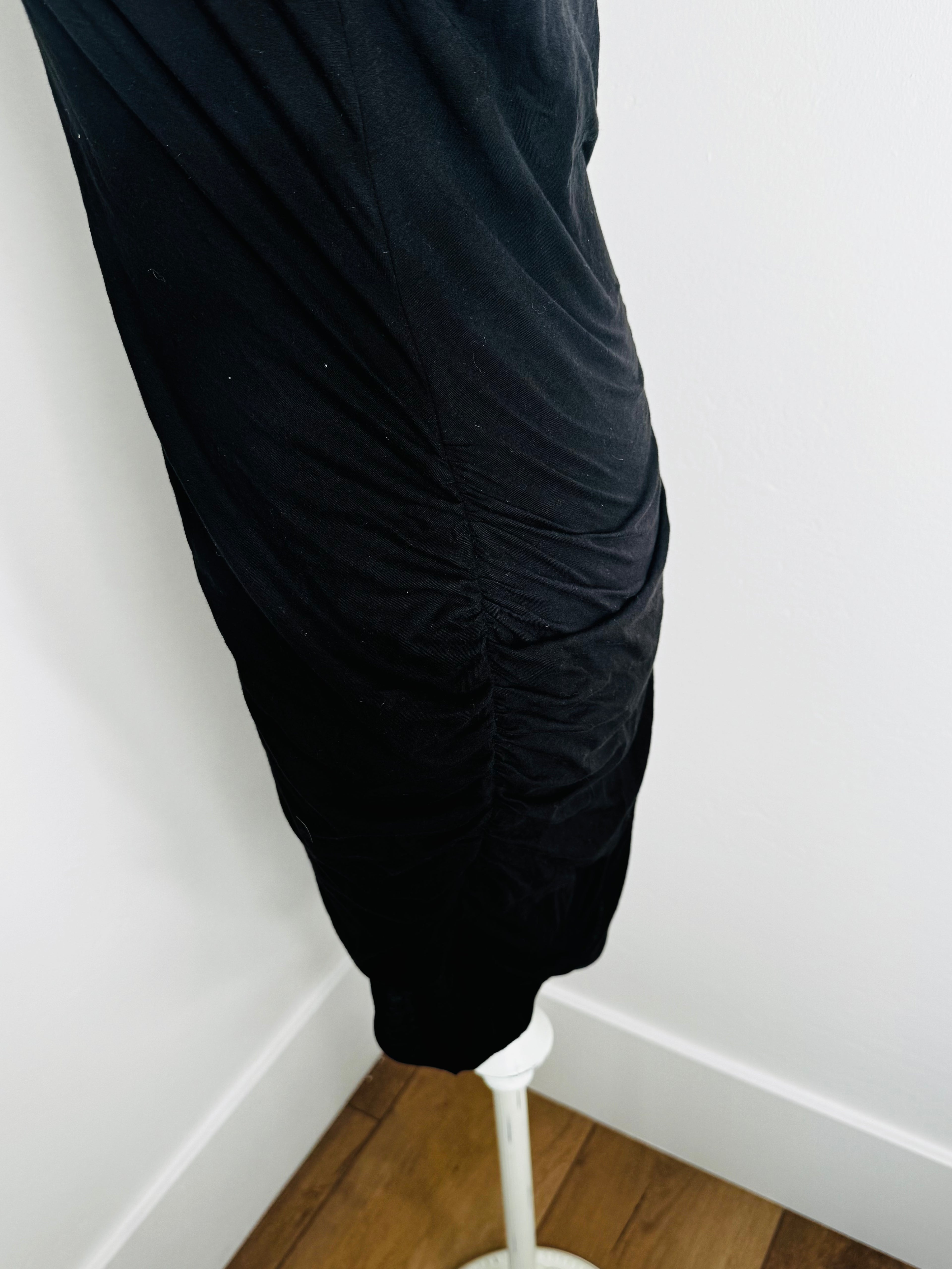 Black 'T-Shirt Dress' with Scrunch Side