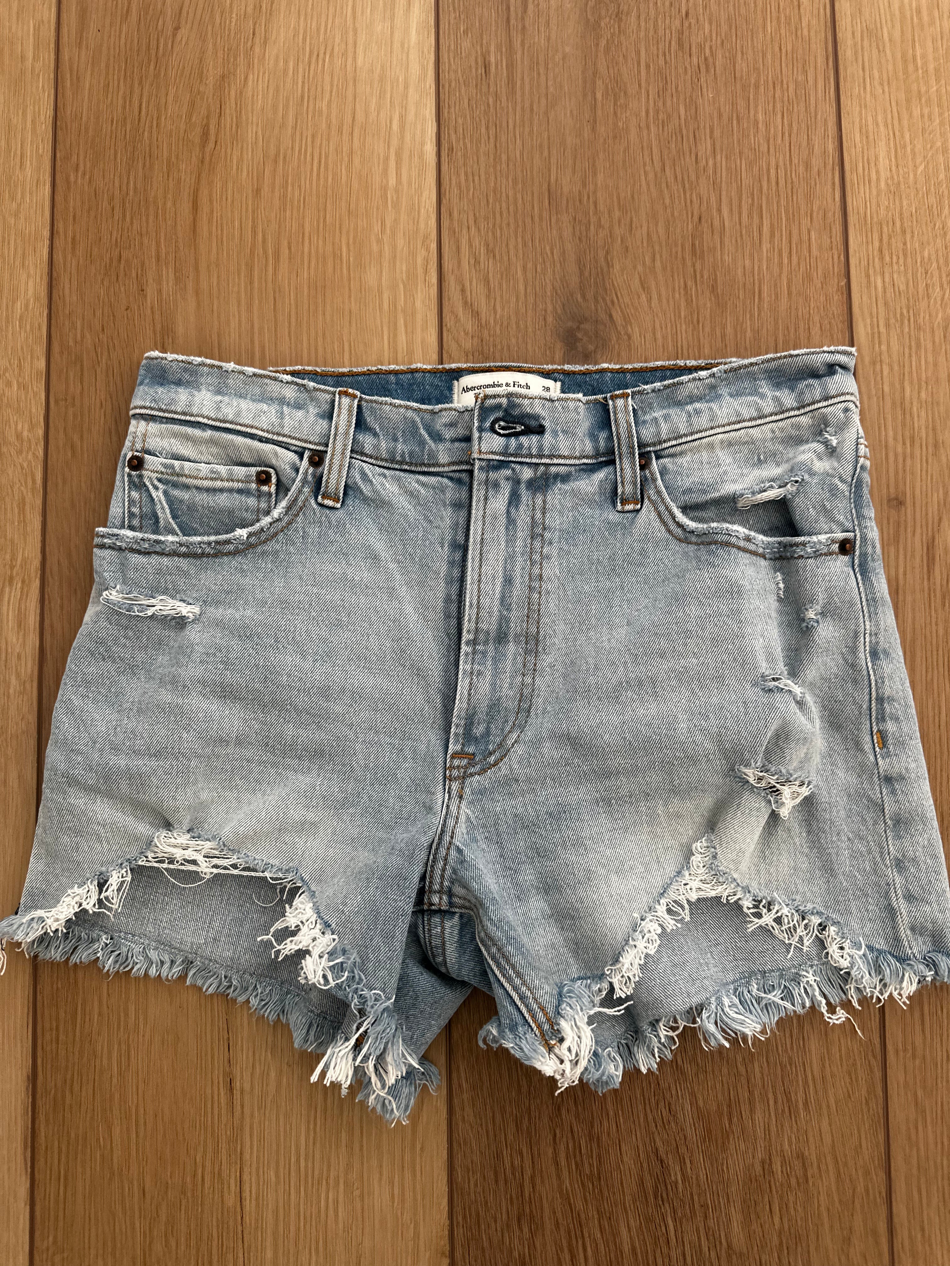 Abercrombie & Fitch Denim Jeans (Size 6)