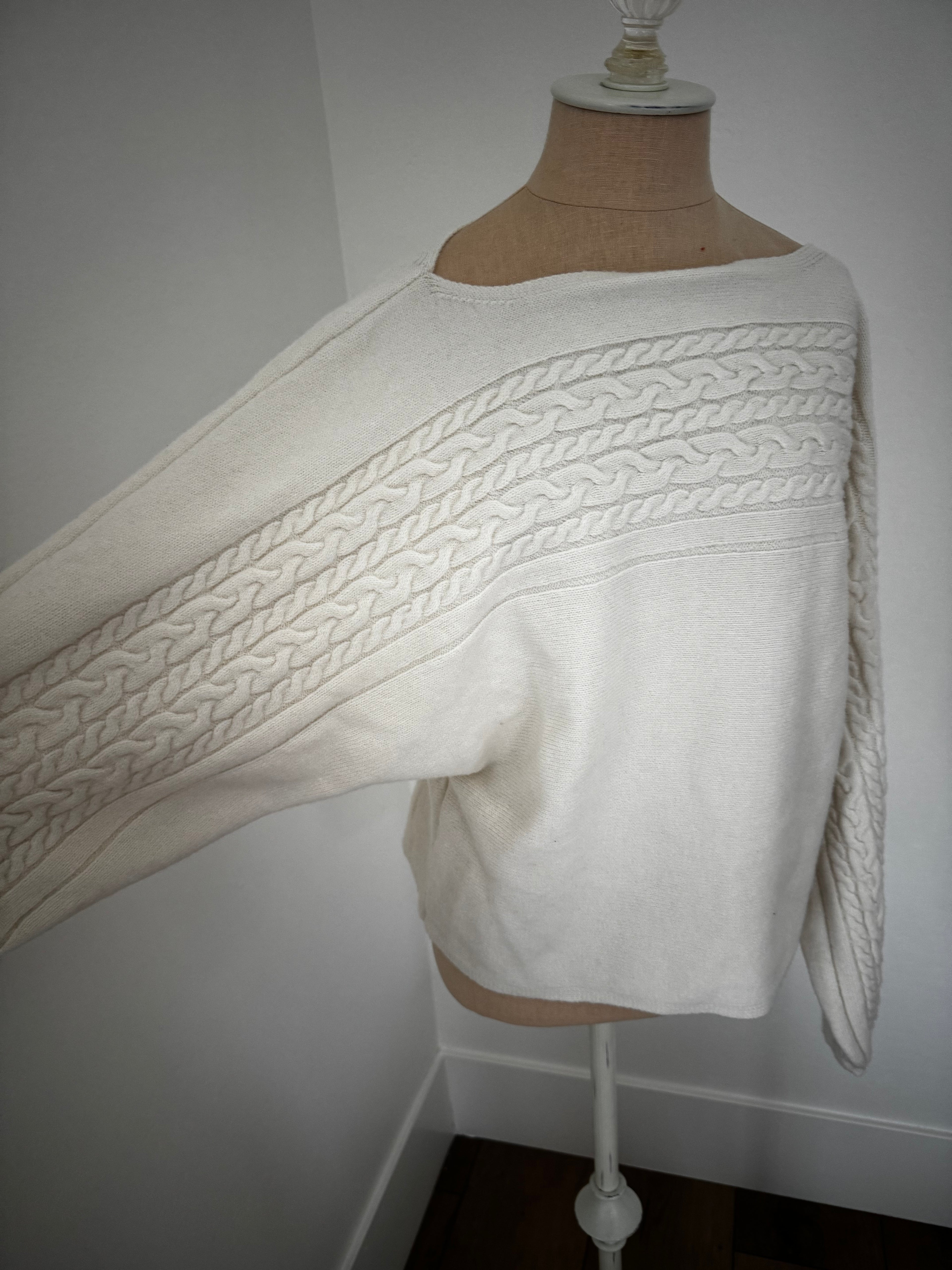 White Sweater by Cupshe