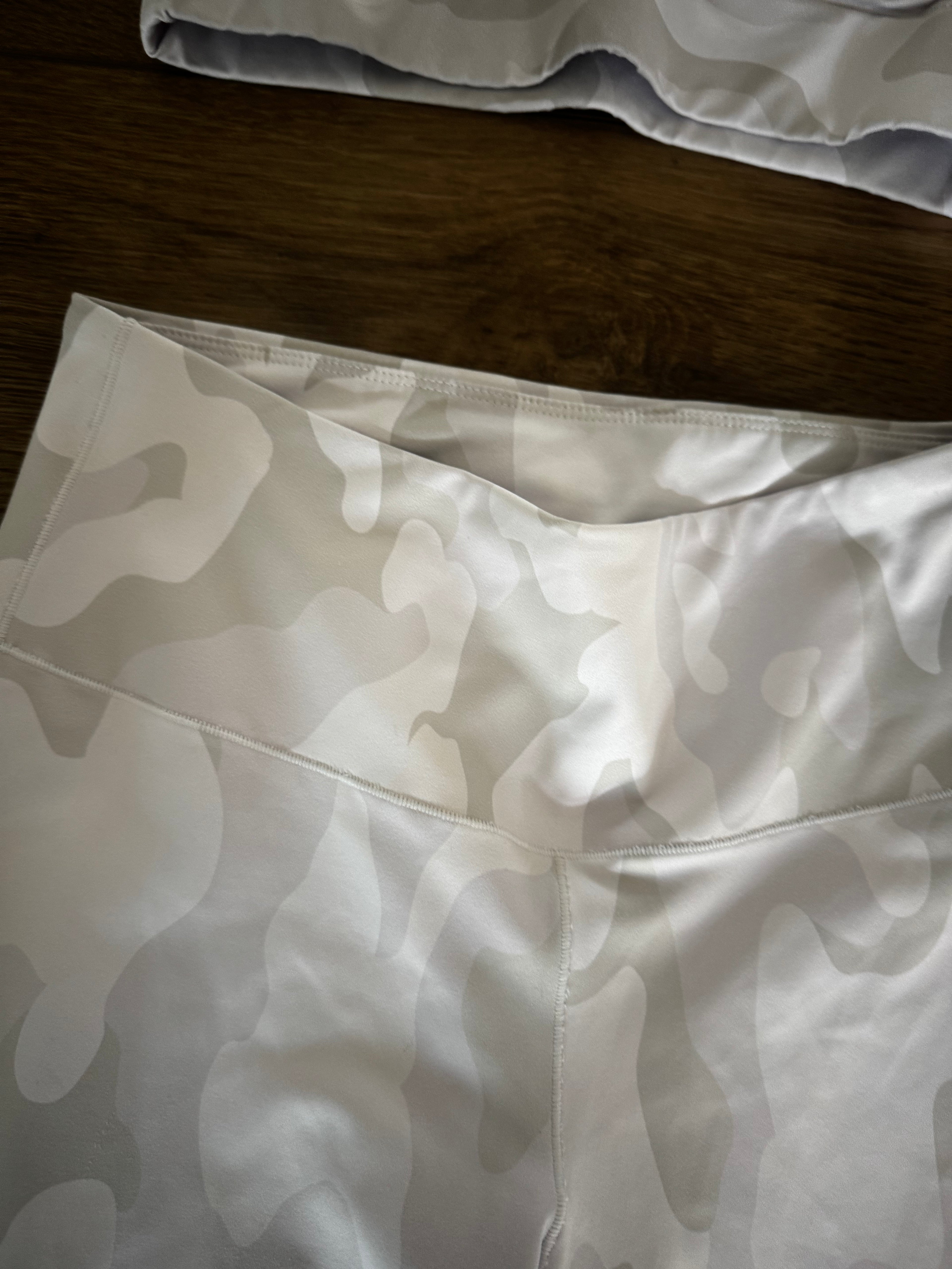 Light Camo Yoga Set (Medium)
