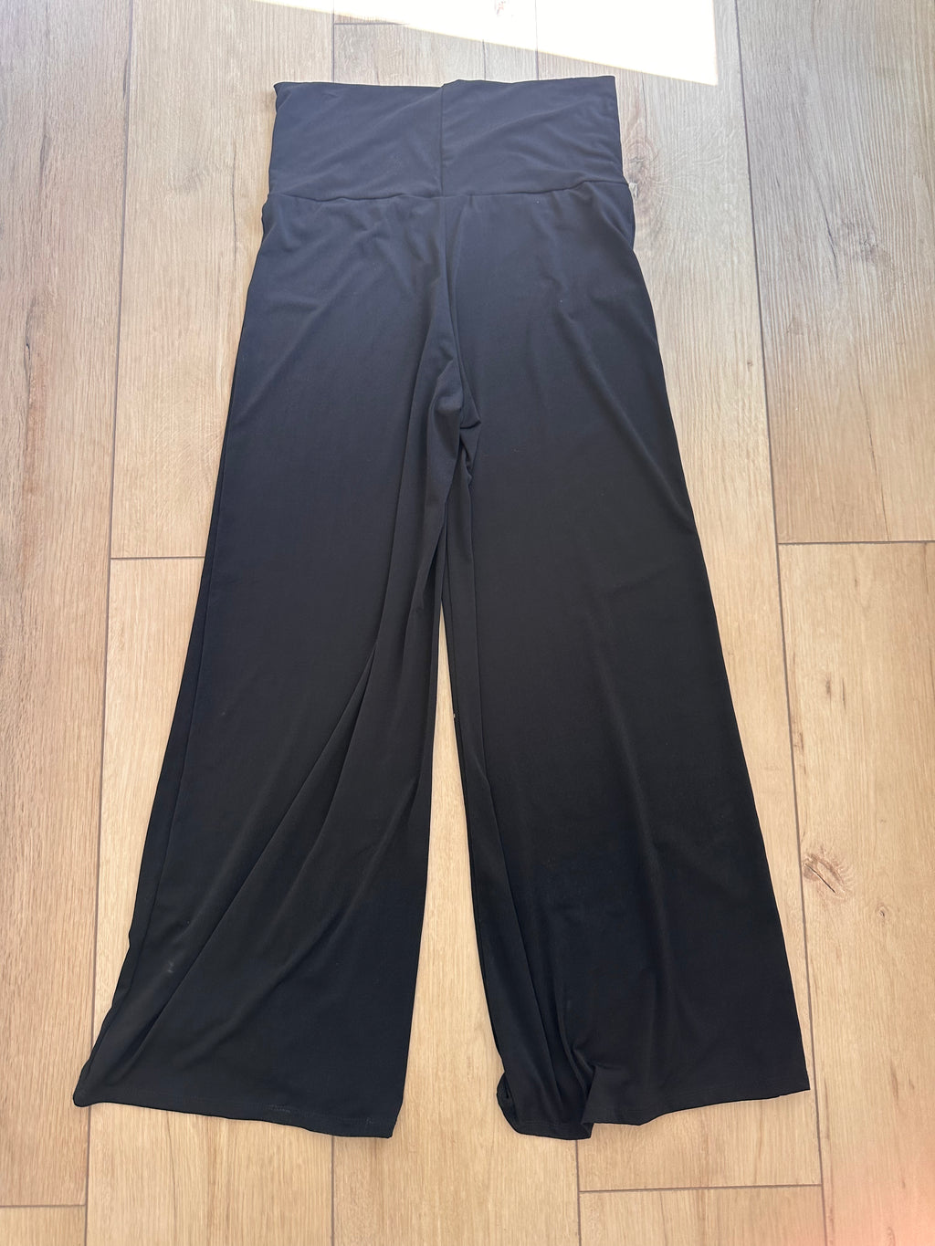 Black Loose Yoga Pants (Size Large)