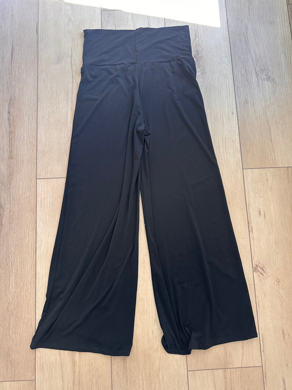 Black Loose Yoga Pants (Size Large)