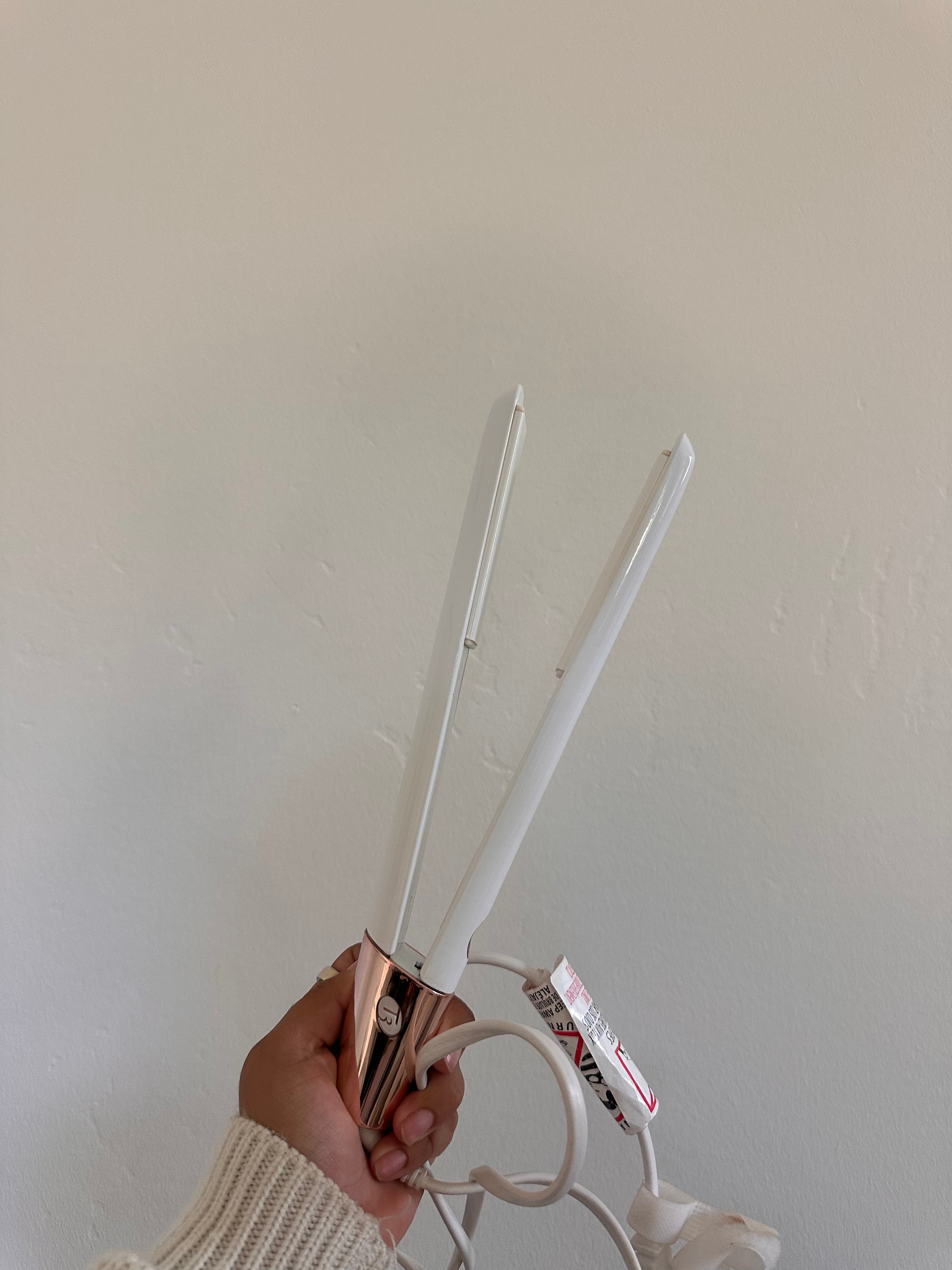 T3 1 Inch White Hair Straightener (Good Condition)