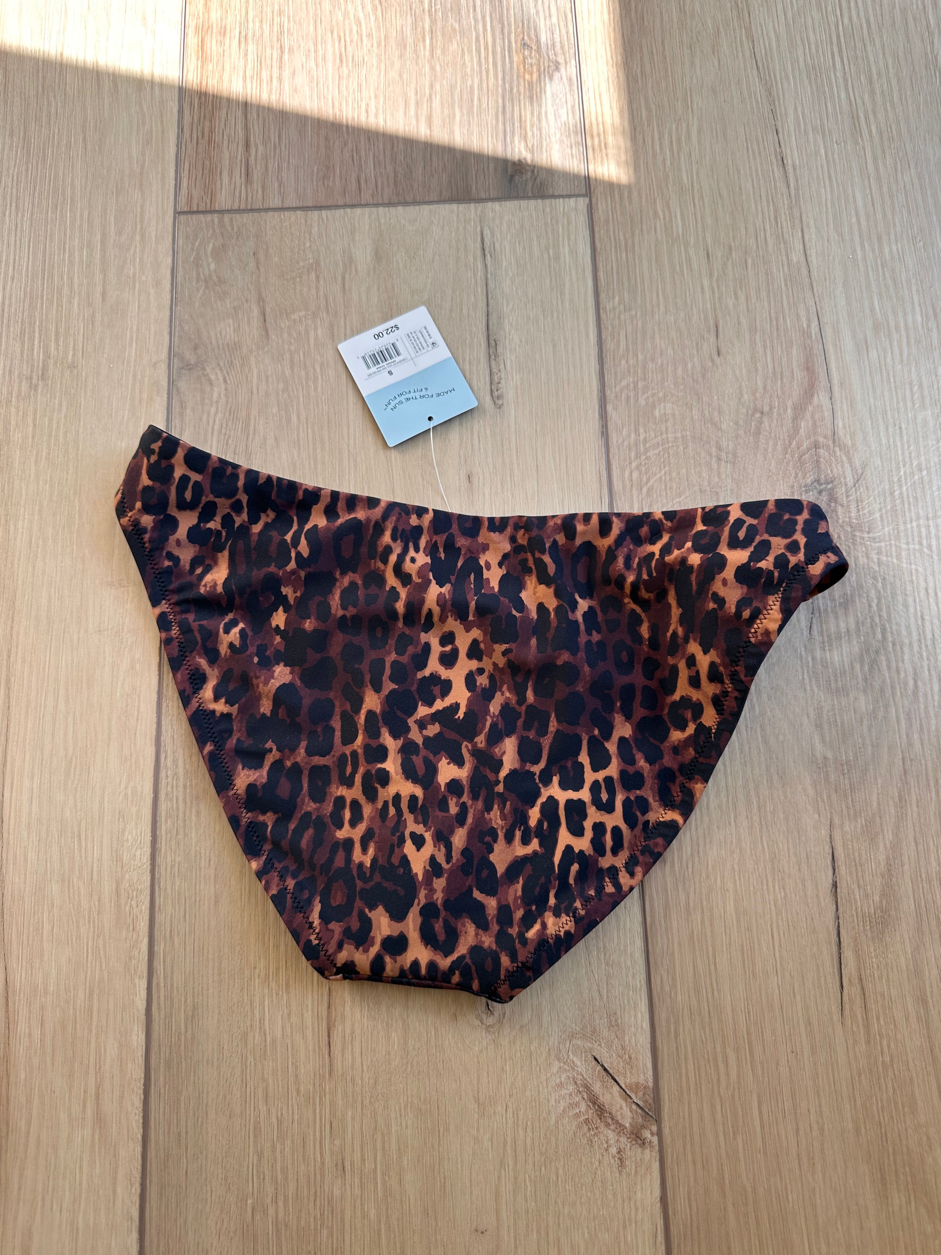 Cheetah Swimsuit Bottom New With Tag (Size Small)