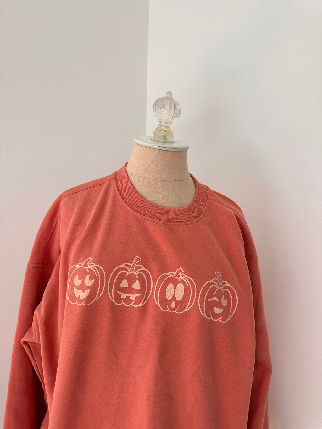 Orange Pumpkin Graphic Sweater (Size Medium)