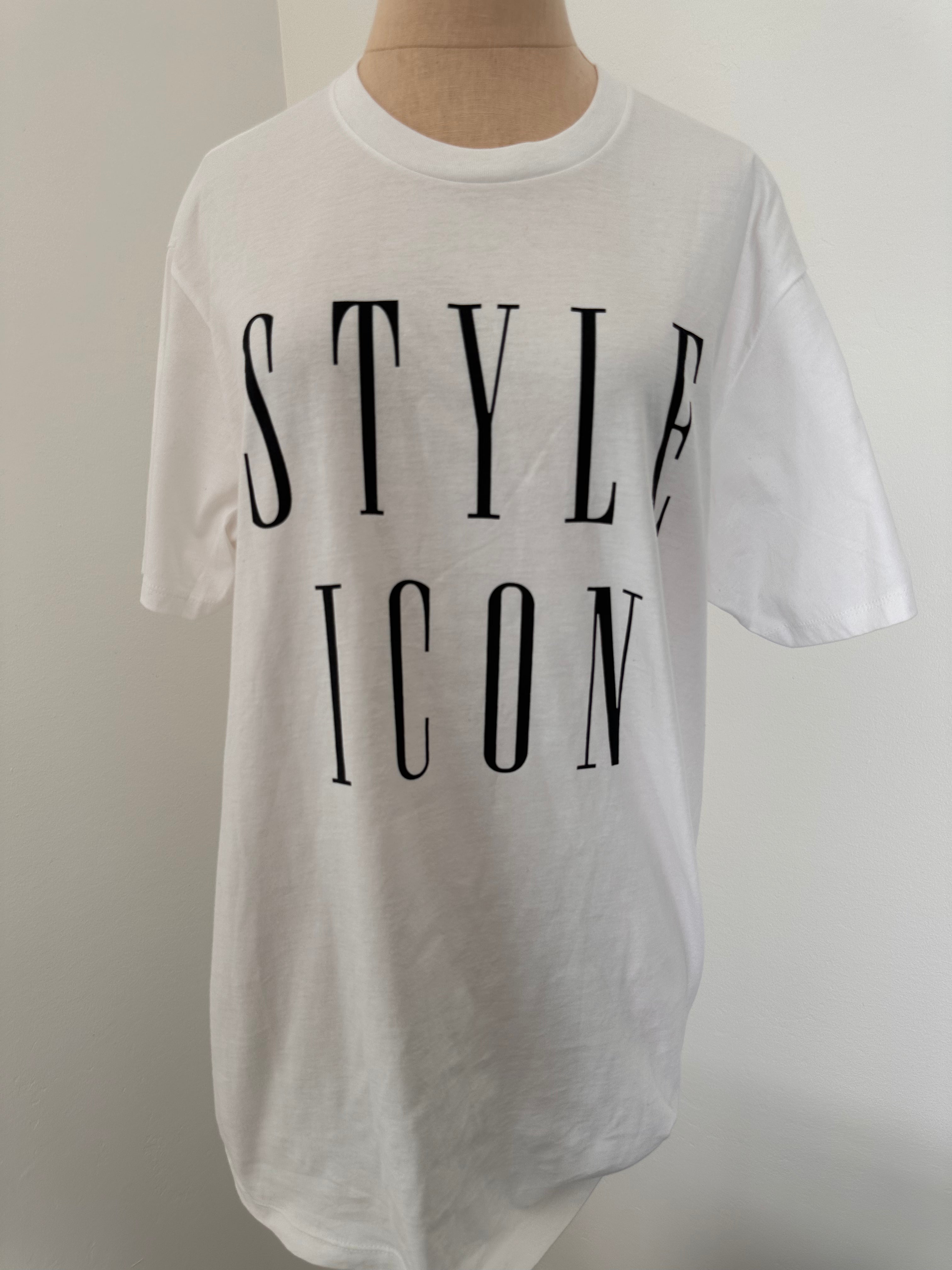 White " Style Icon" Tee shirt (Size Medium)