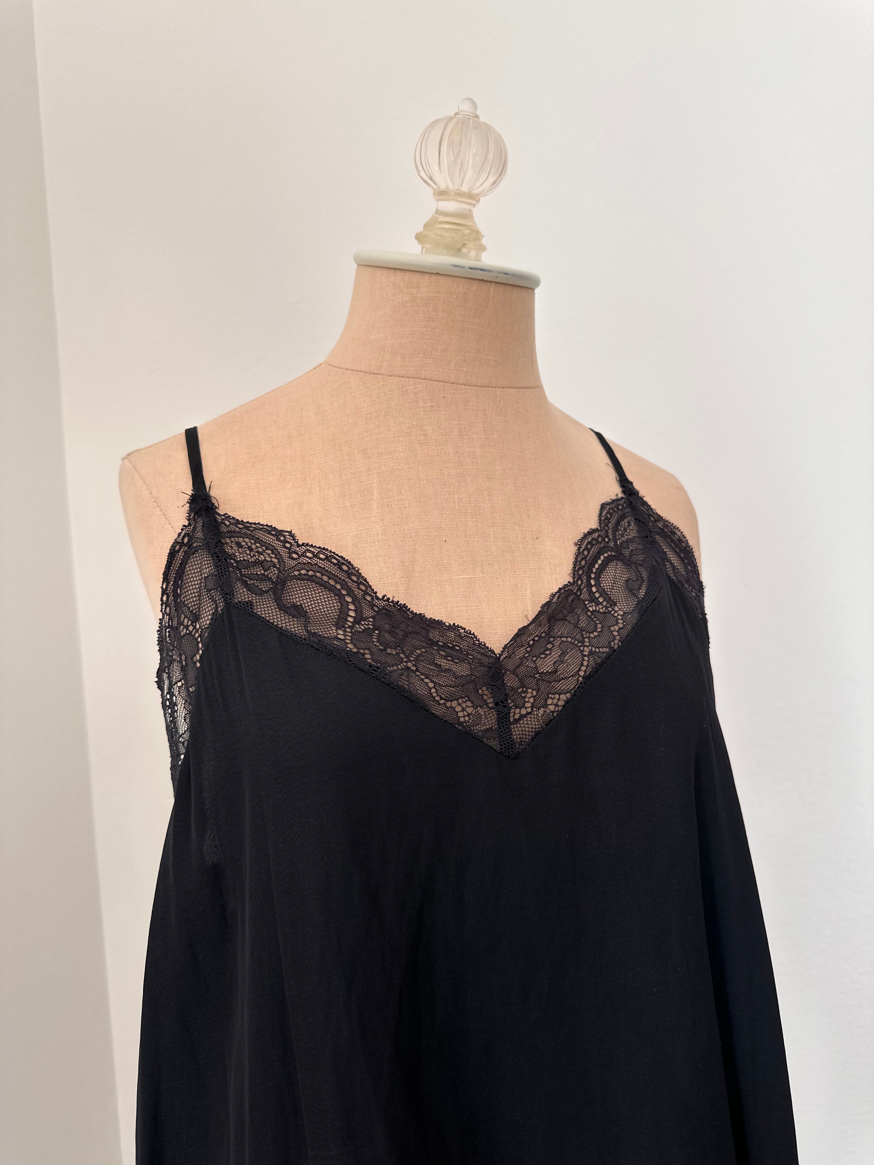New With Tag Black Lace Tank (Size Large)