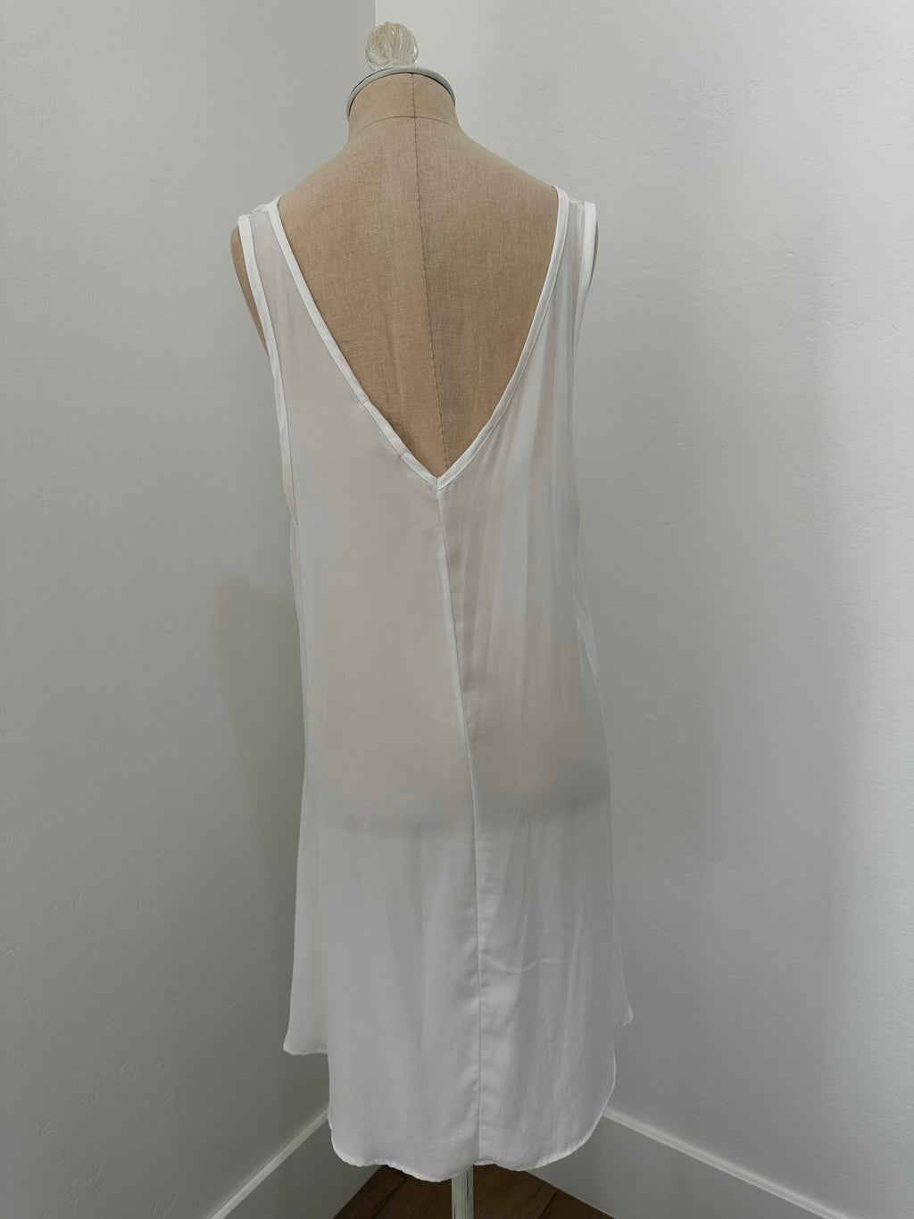 Tank Top Tunic White (Size Large)