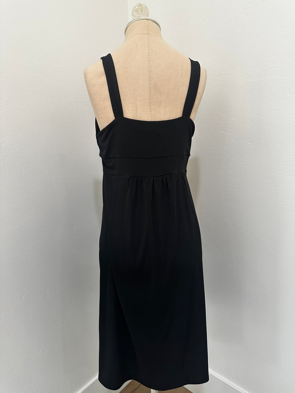 Black Dress (Size Large)