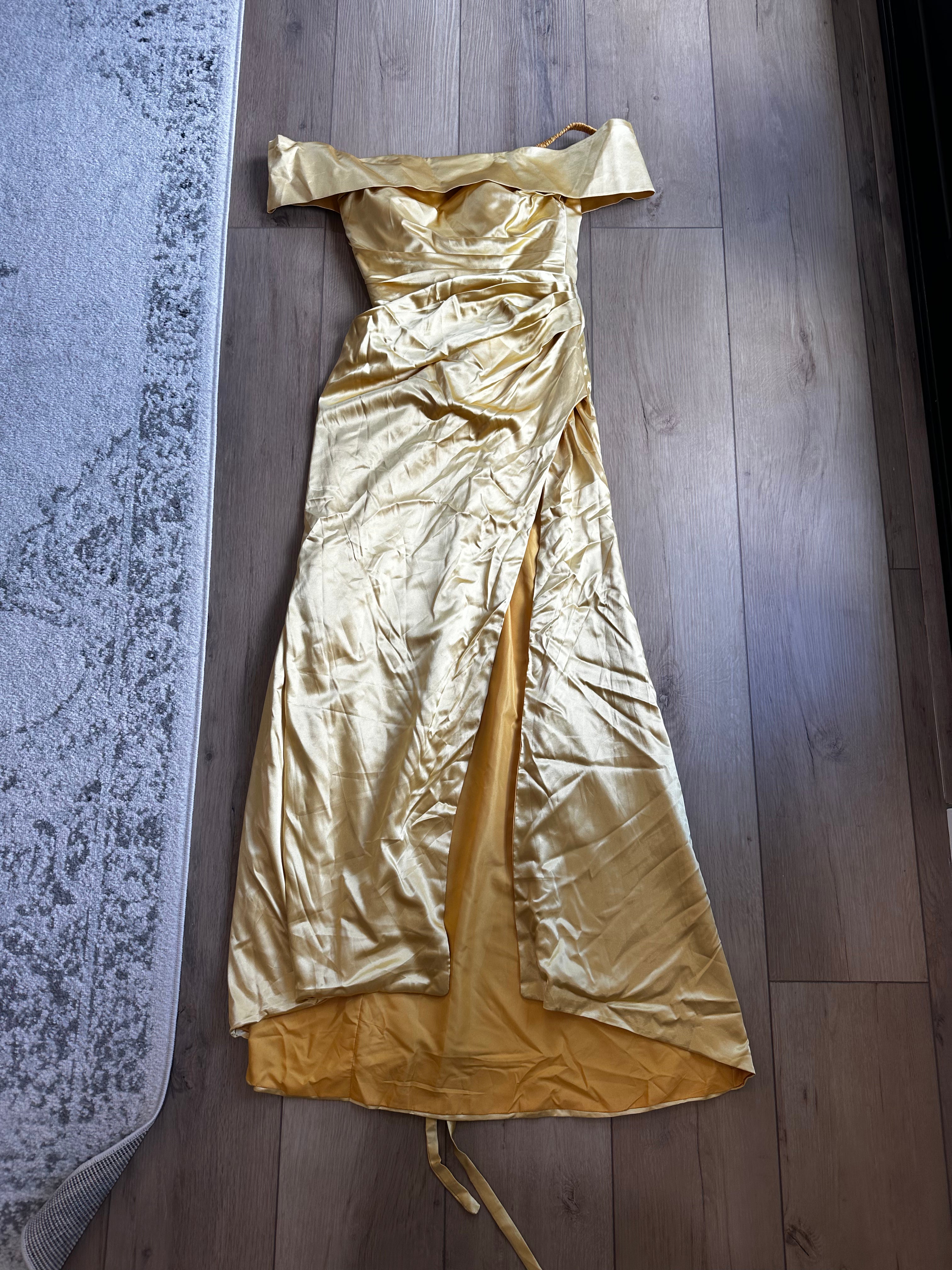 Formal Gold Gown Off The Shoulder Floor Length New with Tags (size 10)