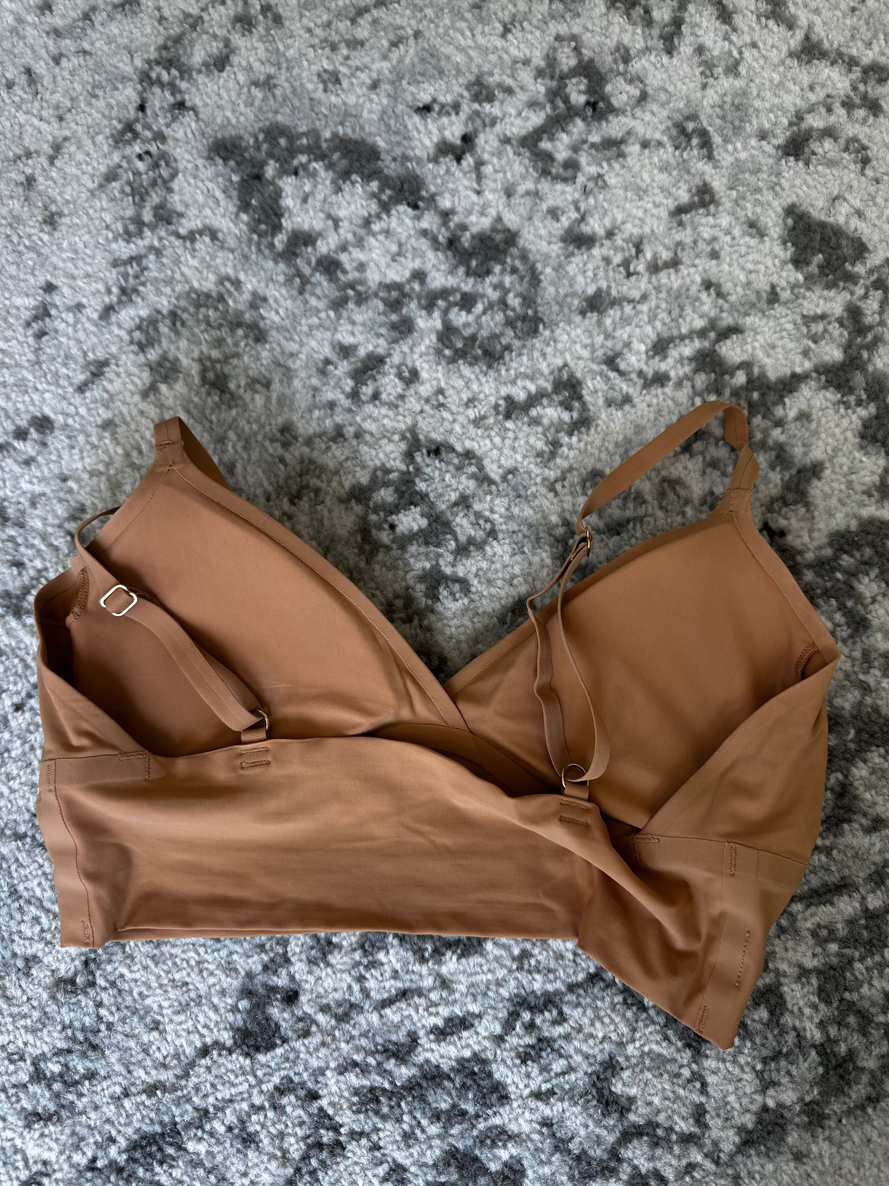 Tan Abercombie and Fitch Bra Wireless (Size M)