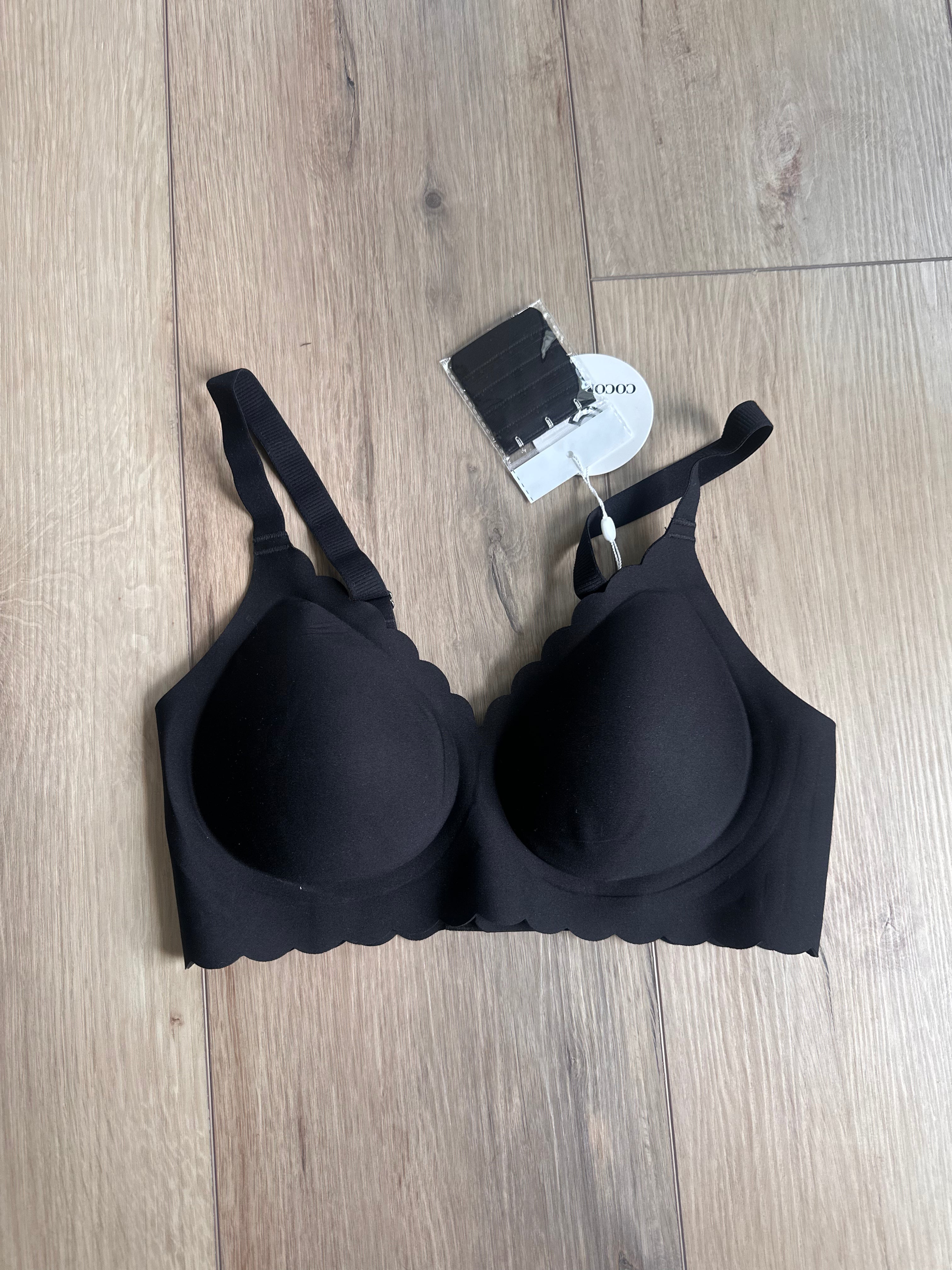 Black Bra Wireless New With Tag (Size Small)