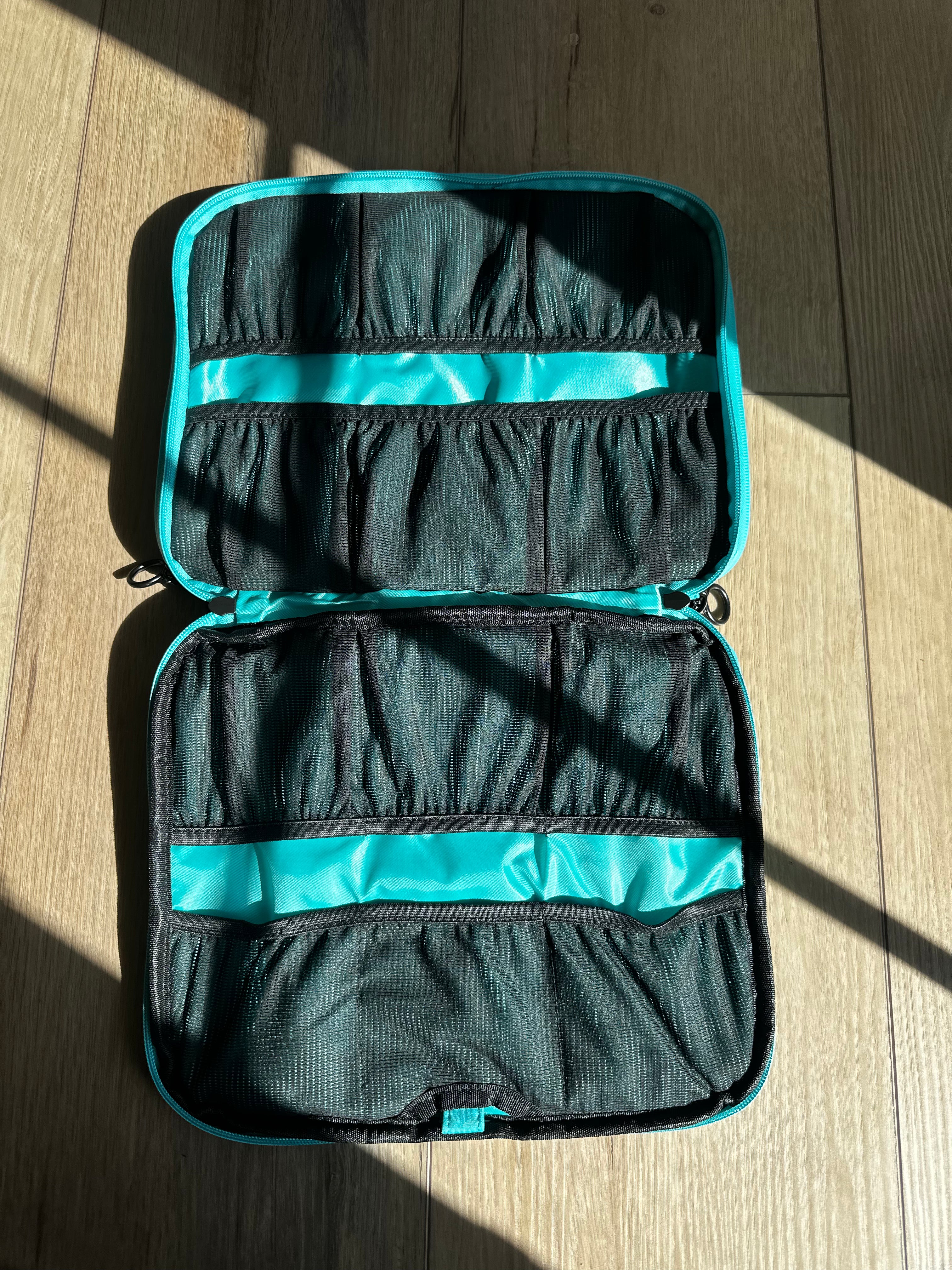 Blue Packing Cube also for Bikinis or jewelry