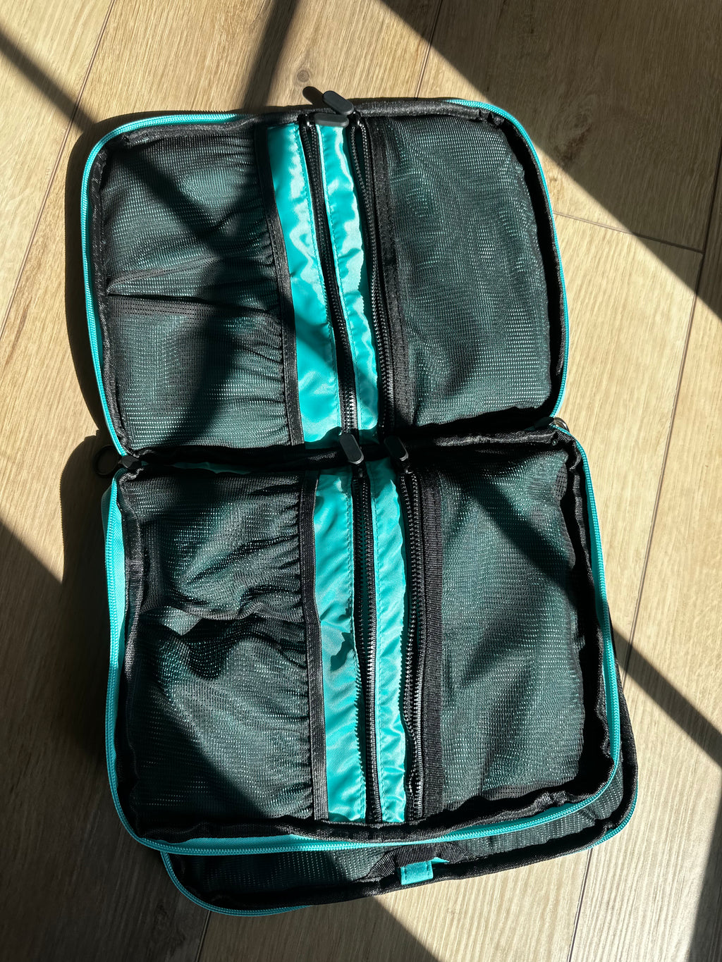 Blue Packing Cube also for Bikinis or jewelry