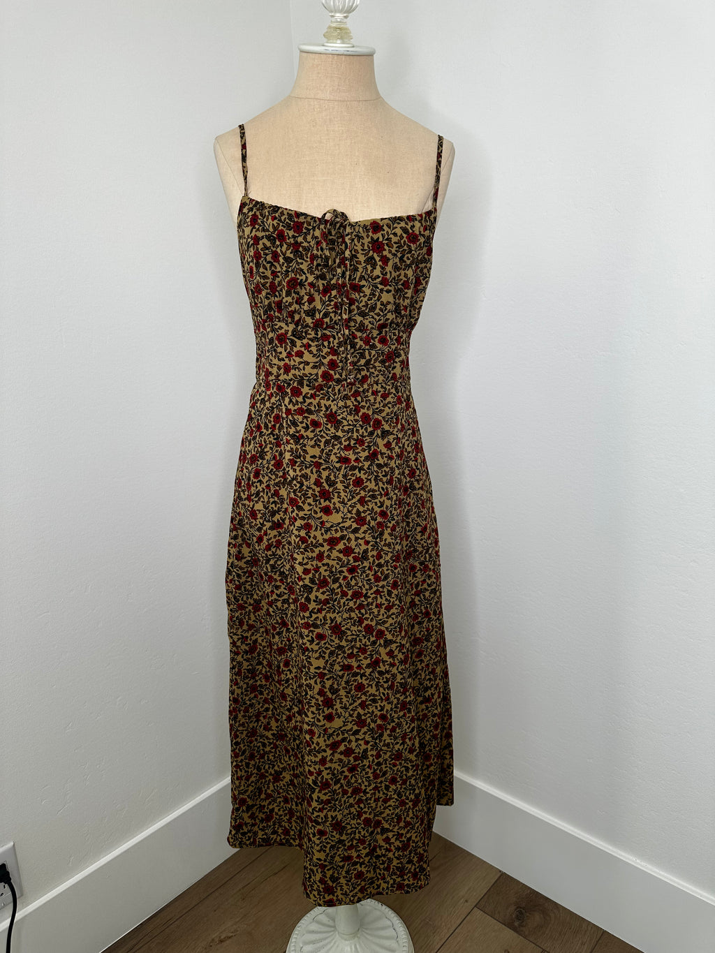 Floral Summer Maxi Dress (Size Small)