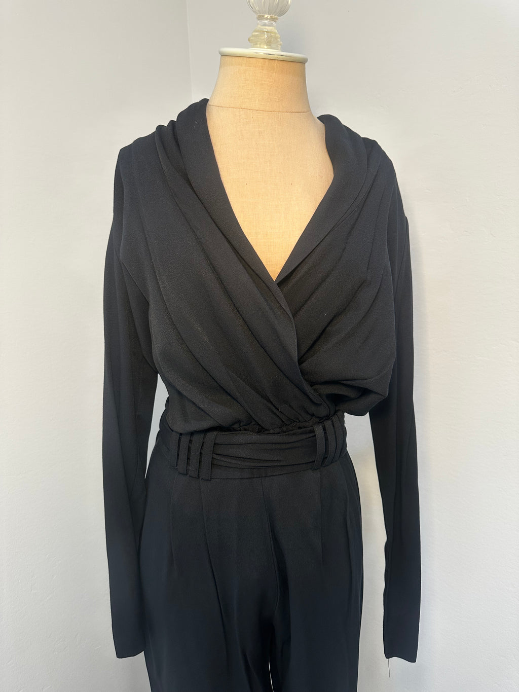 Black Pant Suit Set (Size 8 medium)