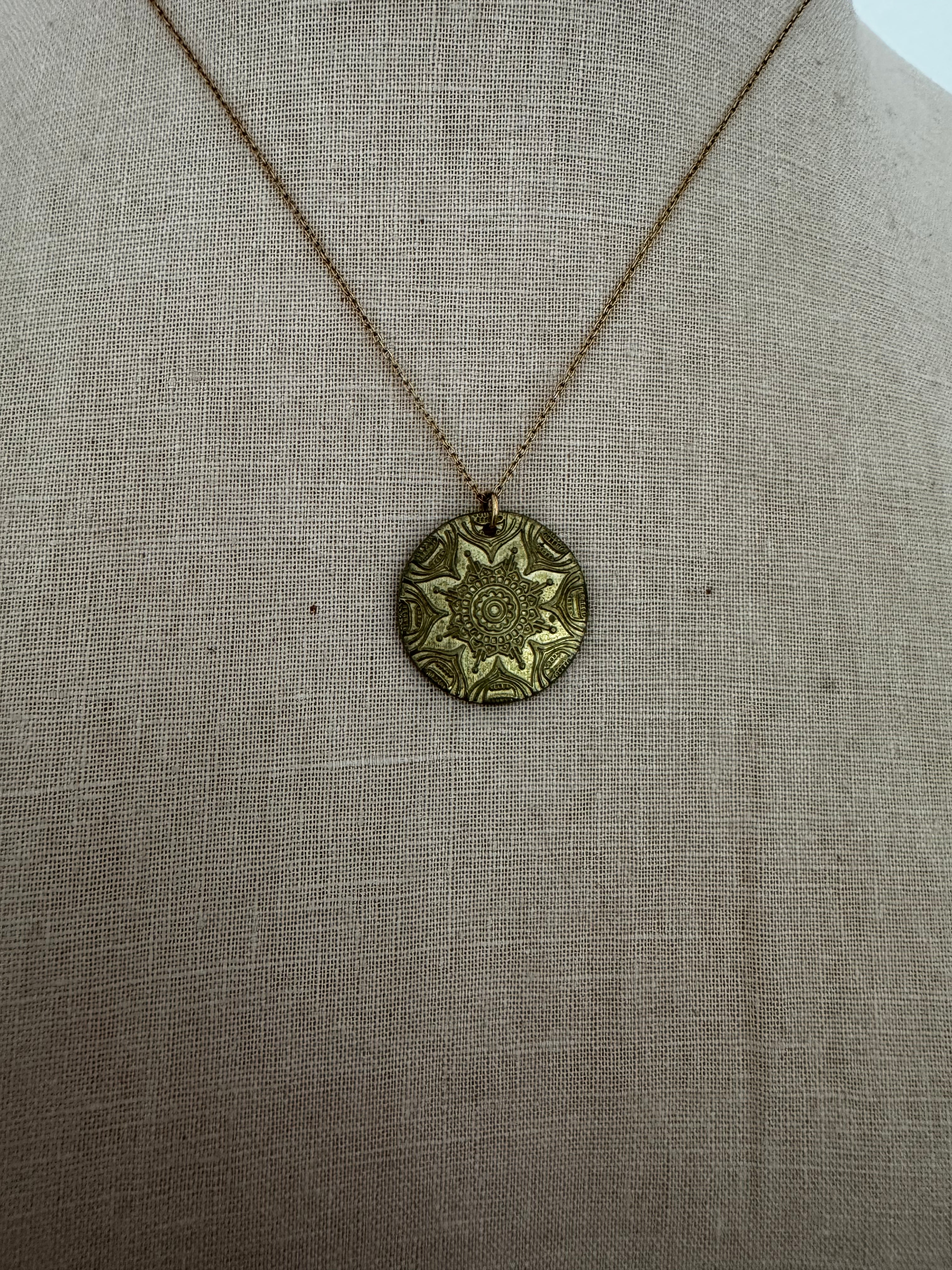 Gold Pendant Necklace