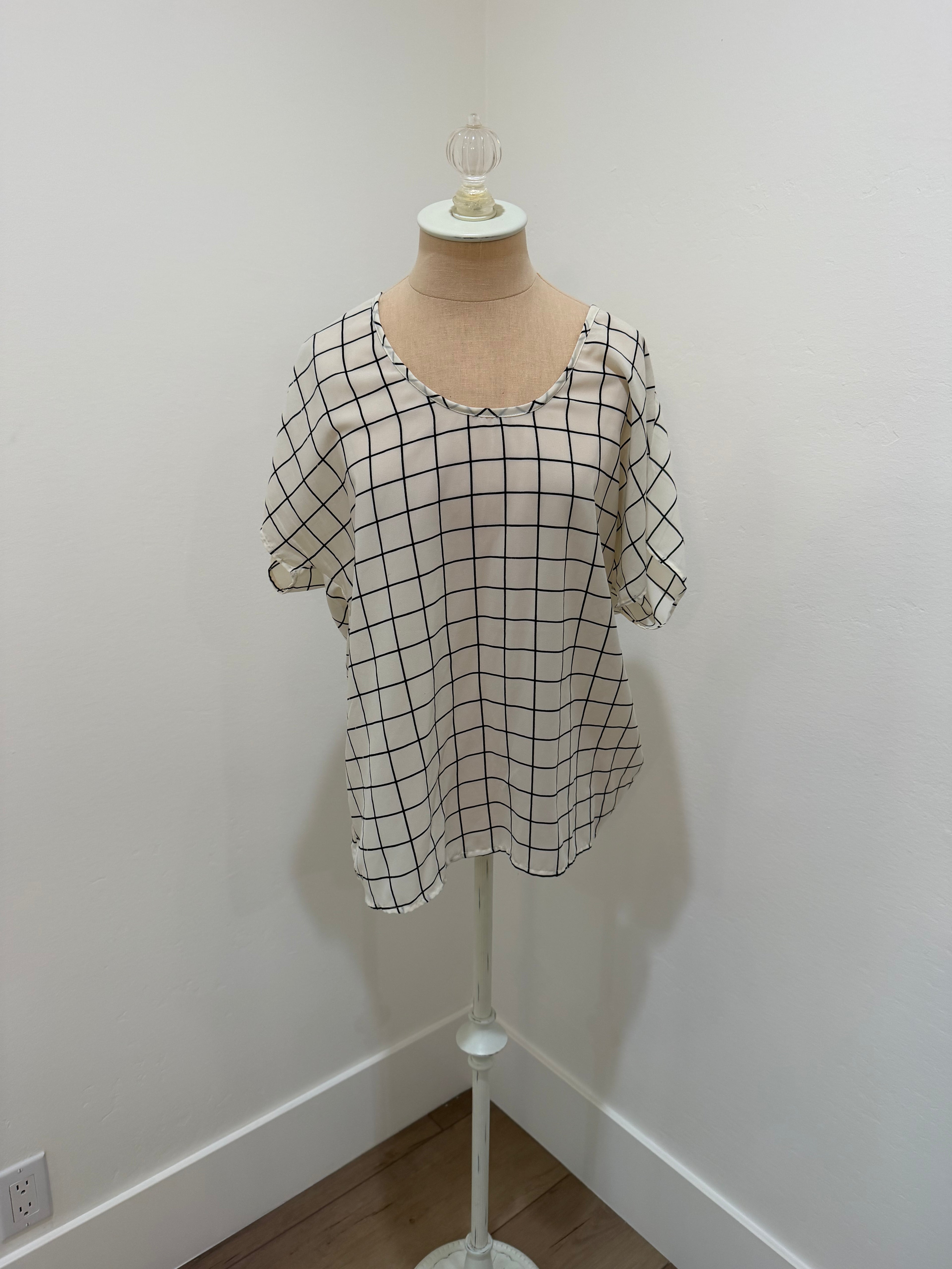striped short sleeve blouse (large)