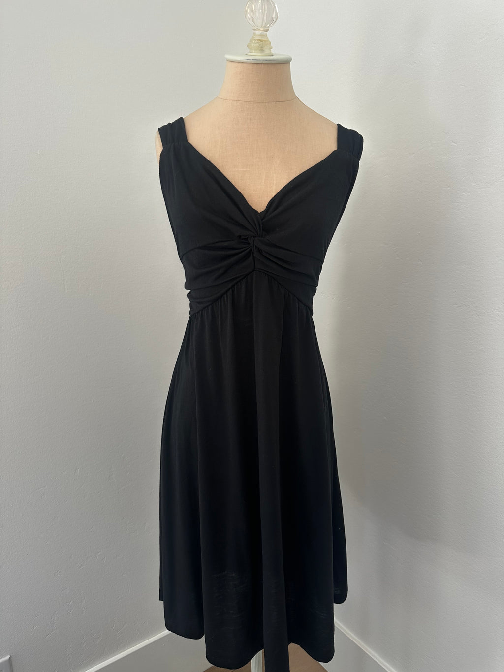 Black Dress (Size Medium)