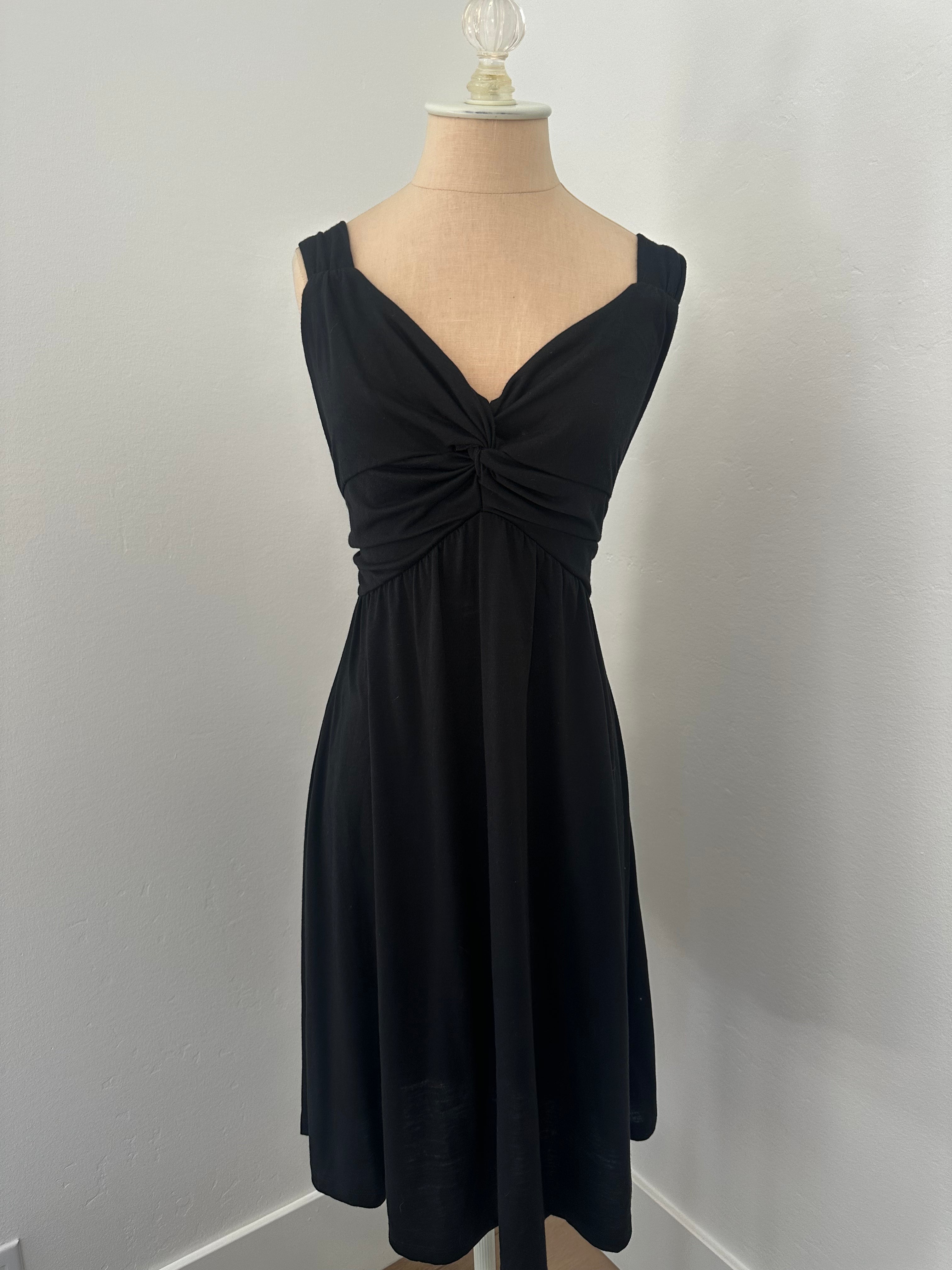 Black Dress (Size Medium)