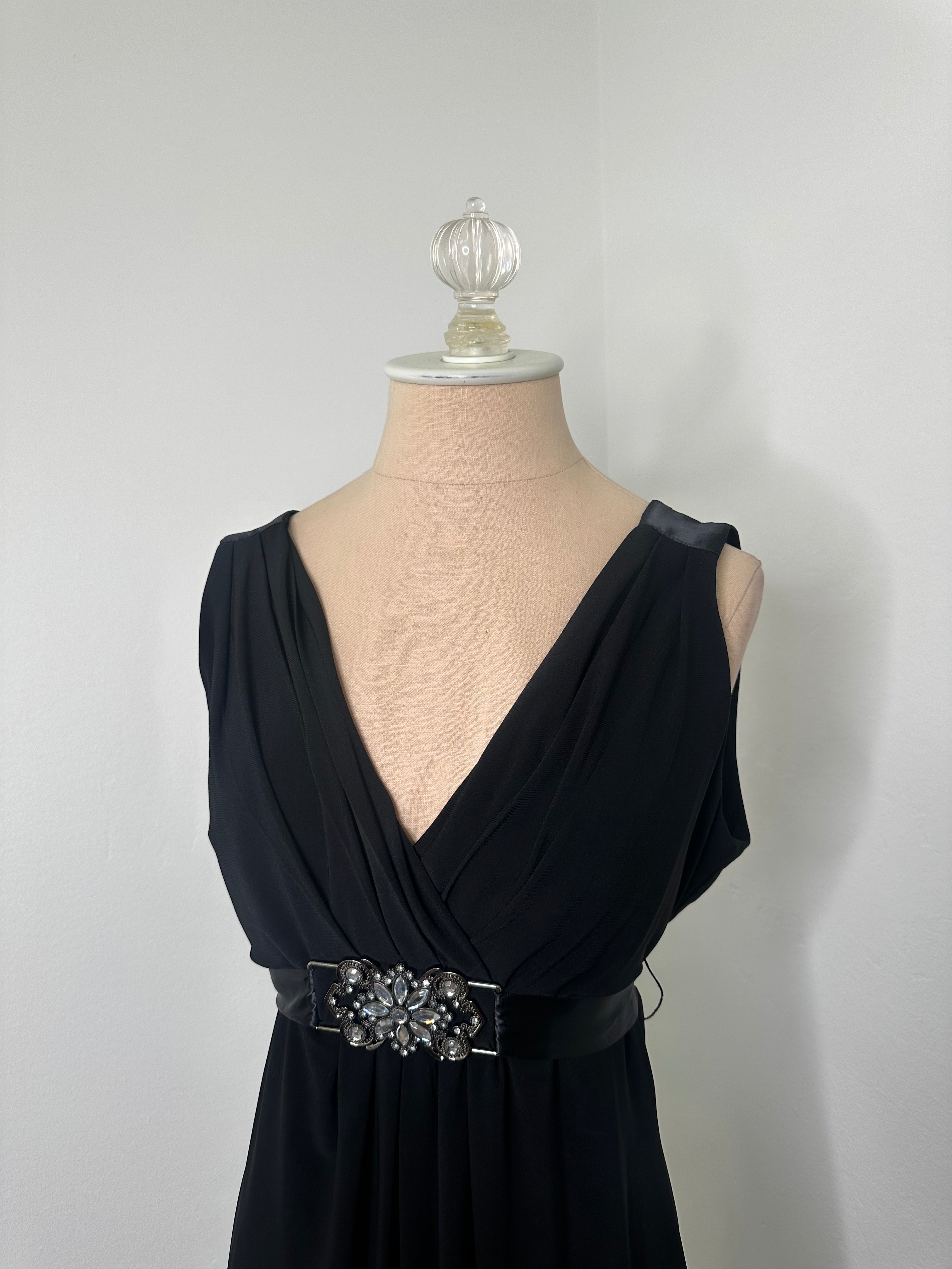 Black V-neck With Belt(Size 10 size large )