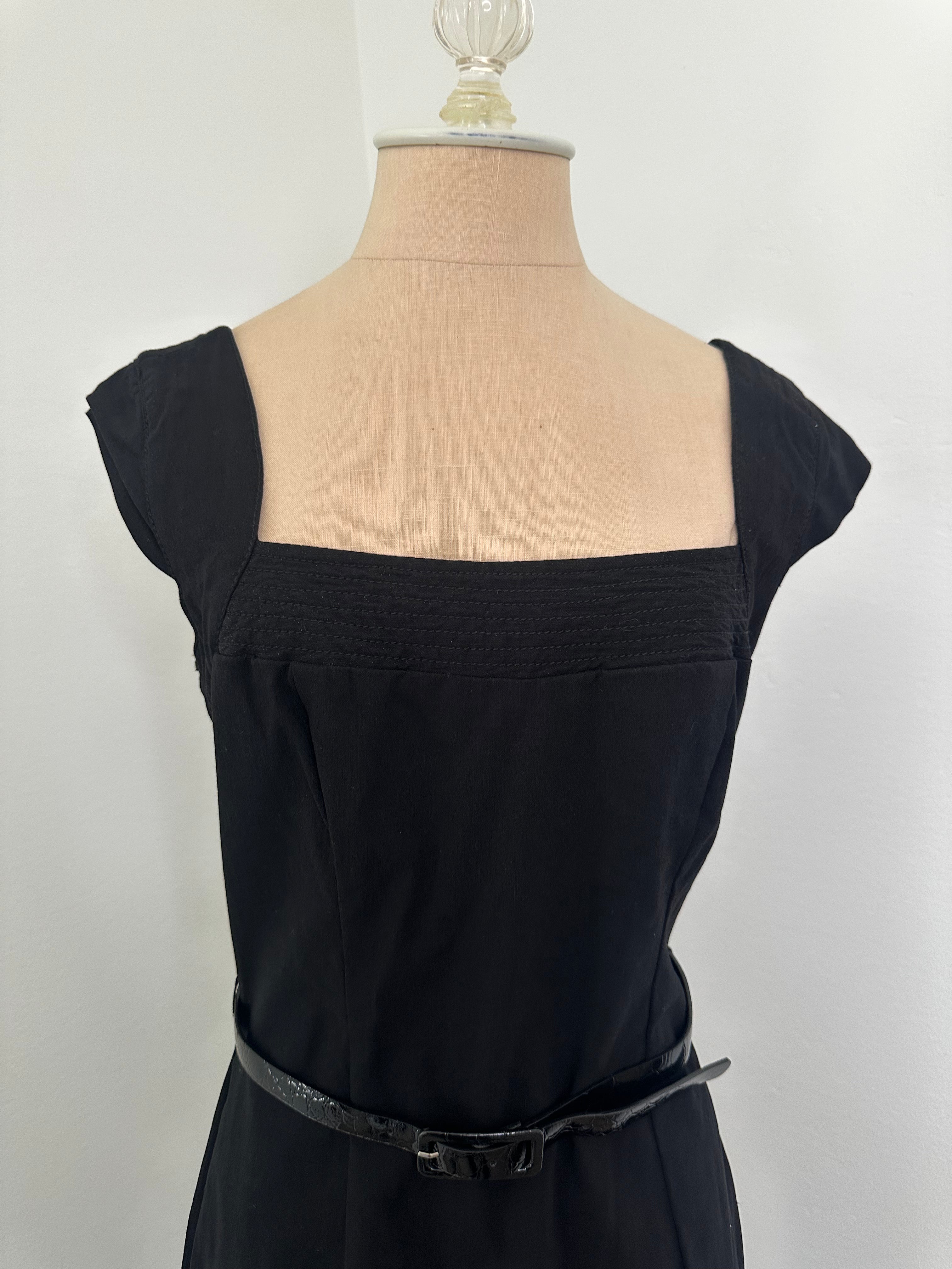 Black Dress with Belt (Size 9/10) size large