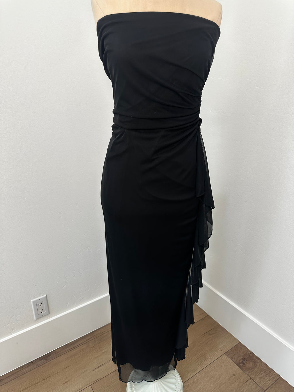 Black Strapless Maxi Dress (Size 11/12 x-large)