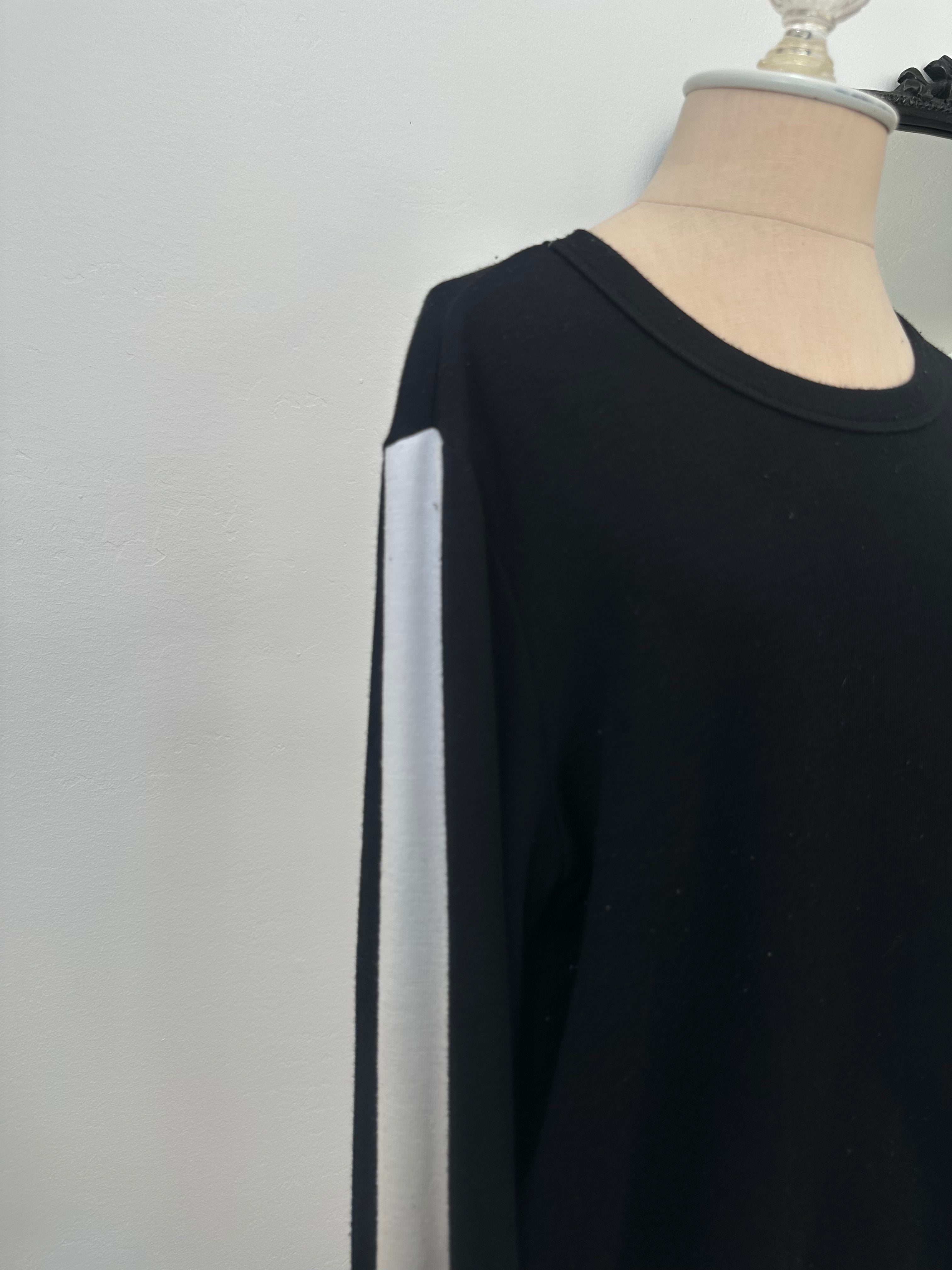 Black Long sleeve (Size Large)