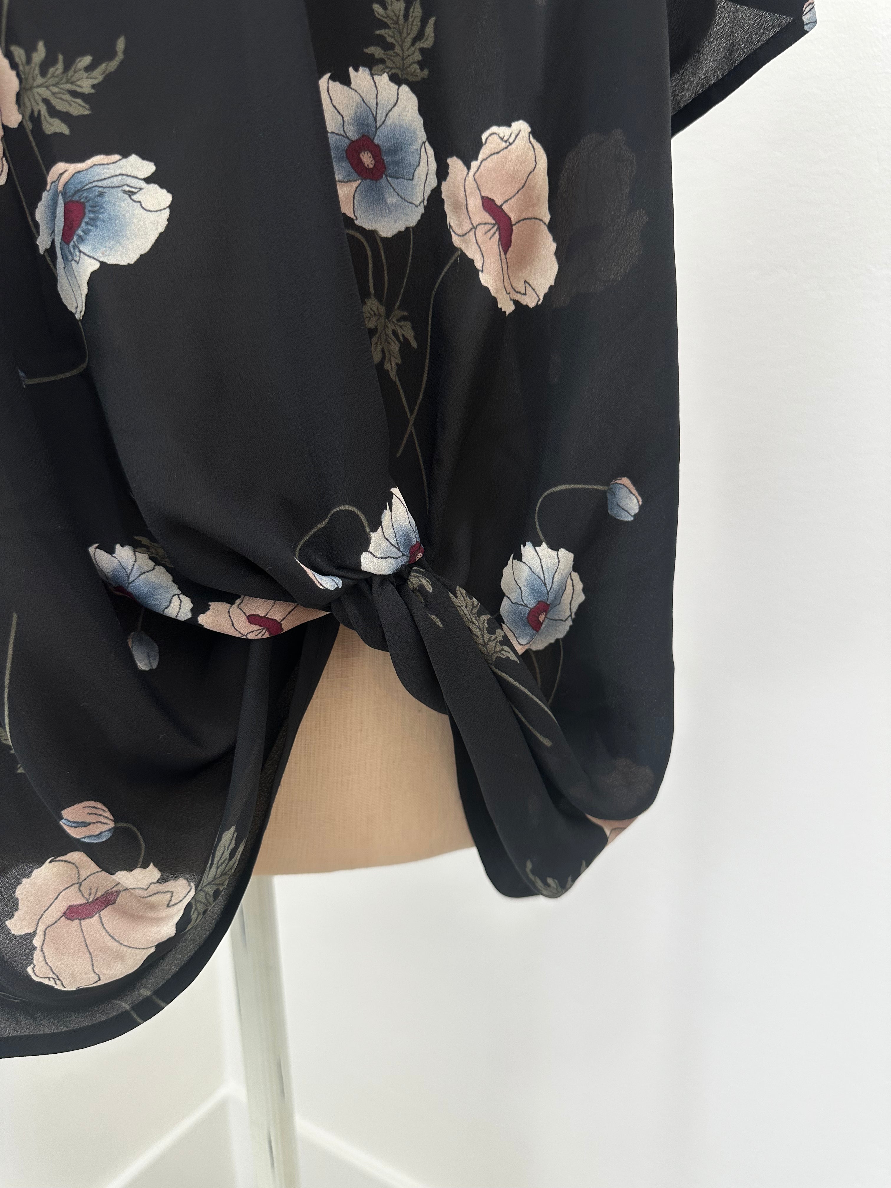 Black and Floral Blouse (Size Large)