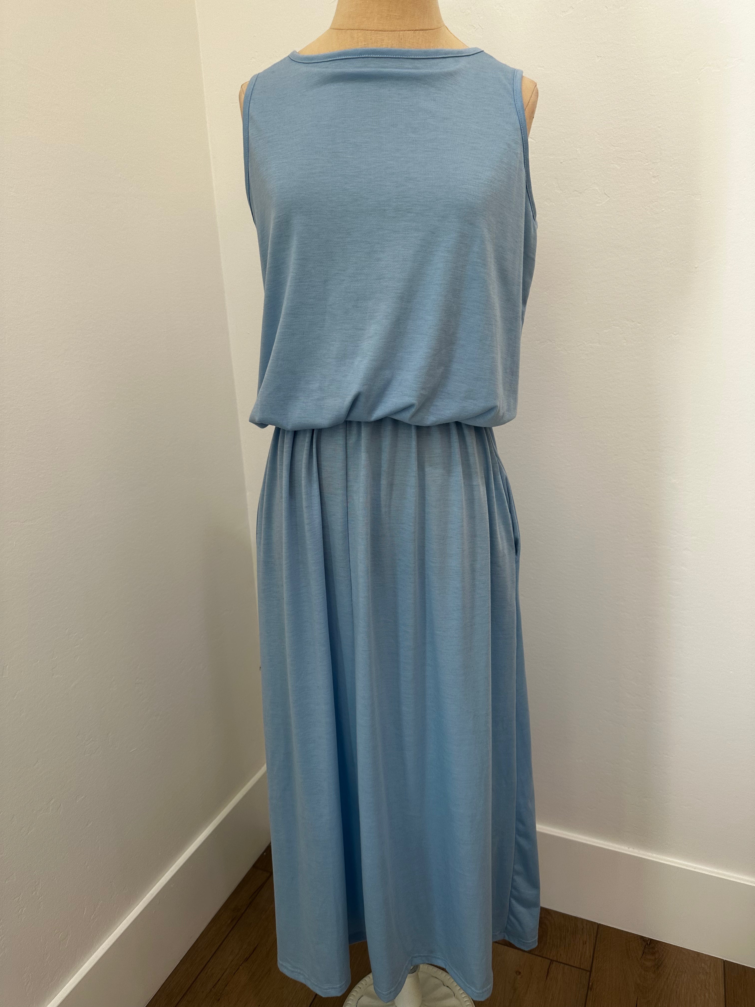 Light Blue Maxi Dress (Size Medium)