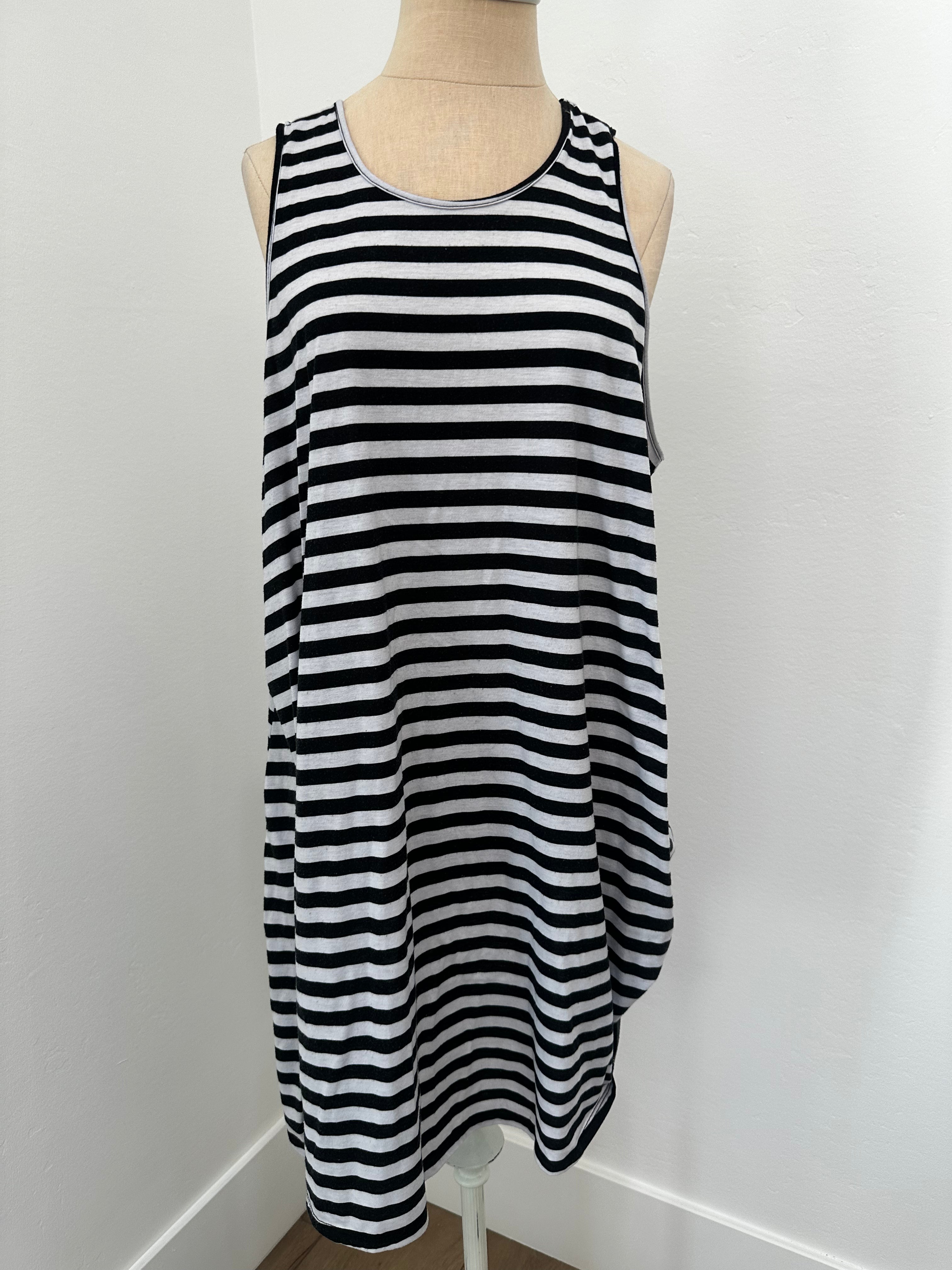 Black and Gray Midi Dress (Size XLarge)
