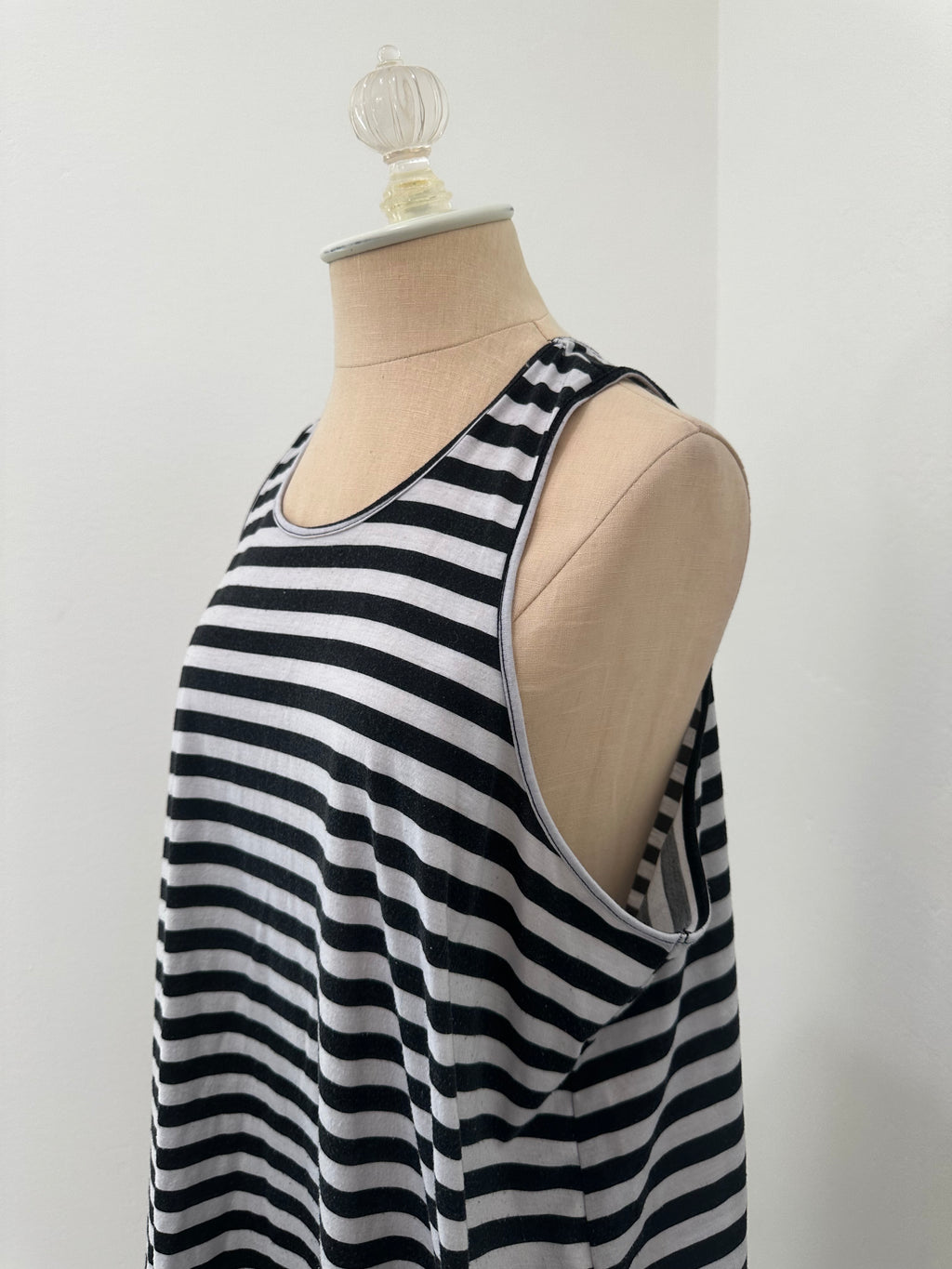 Black and Gray Midi Dress (Size XLarge)