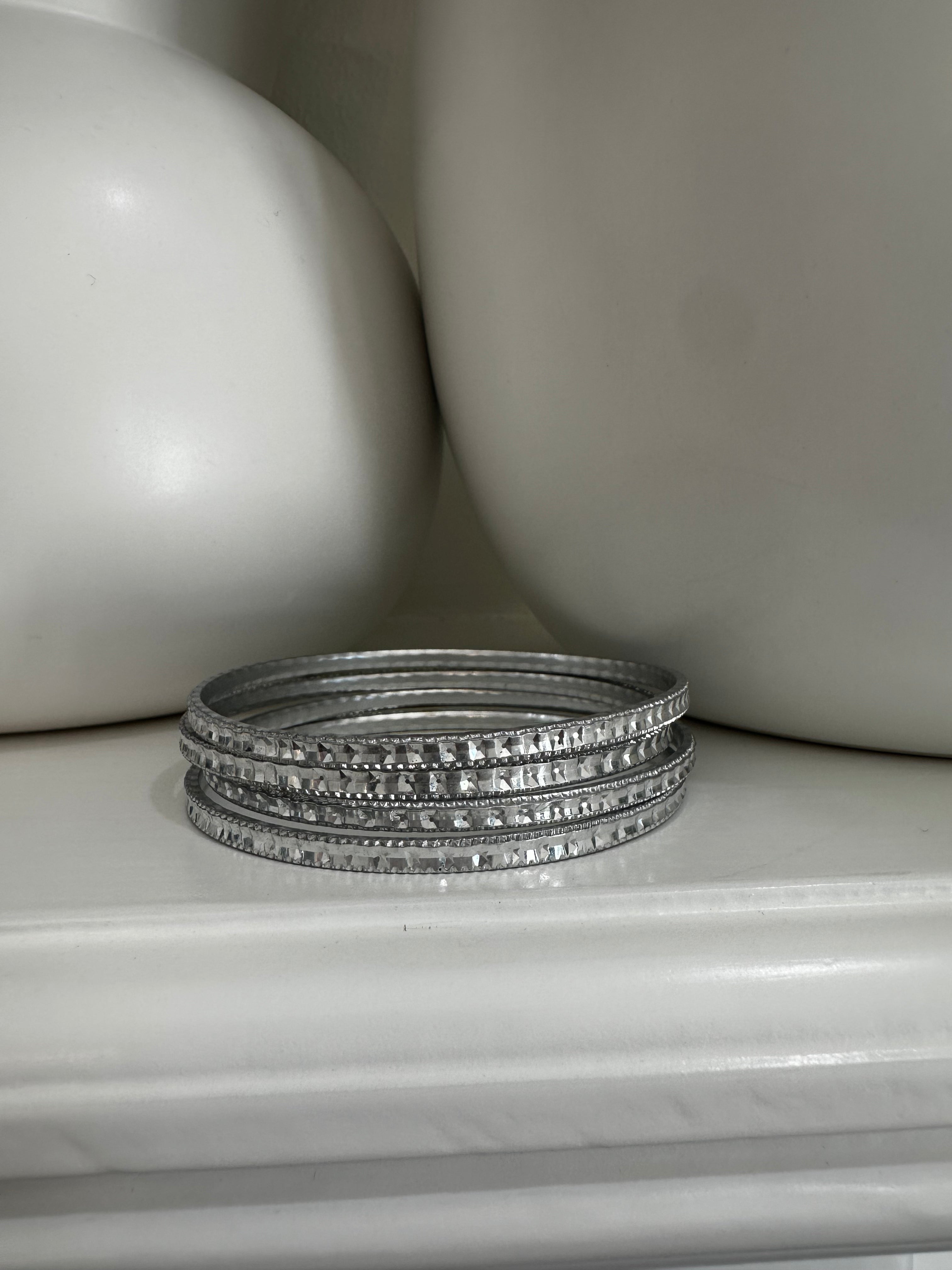 4 Set Bangle