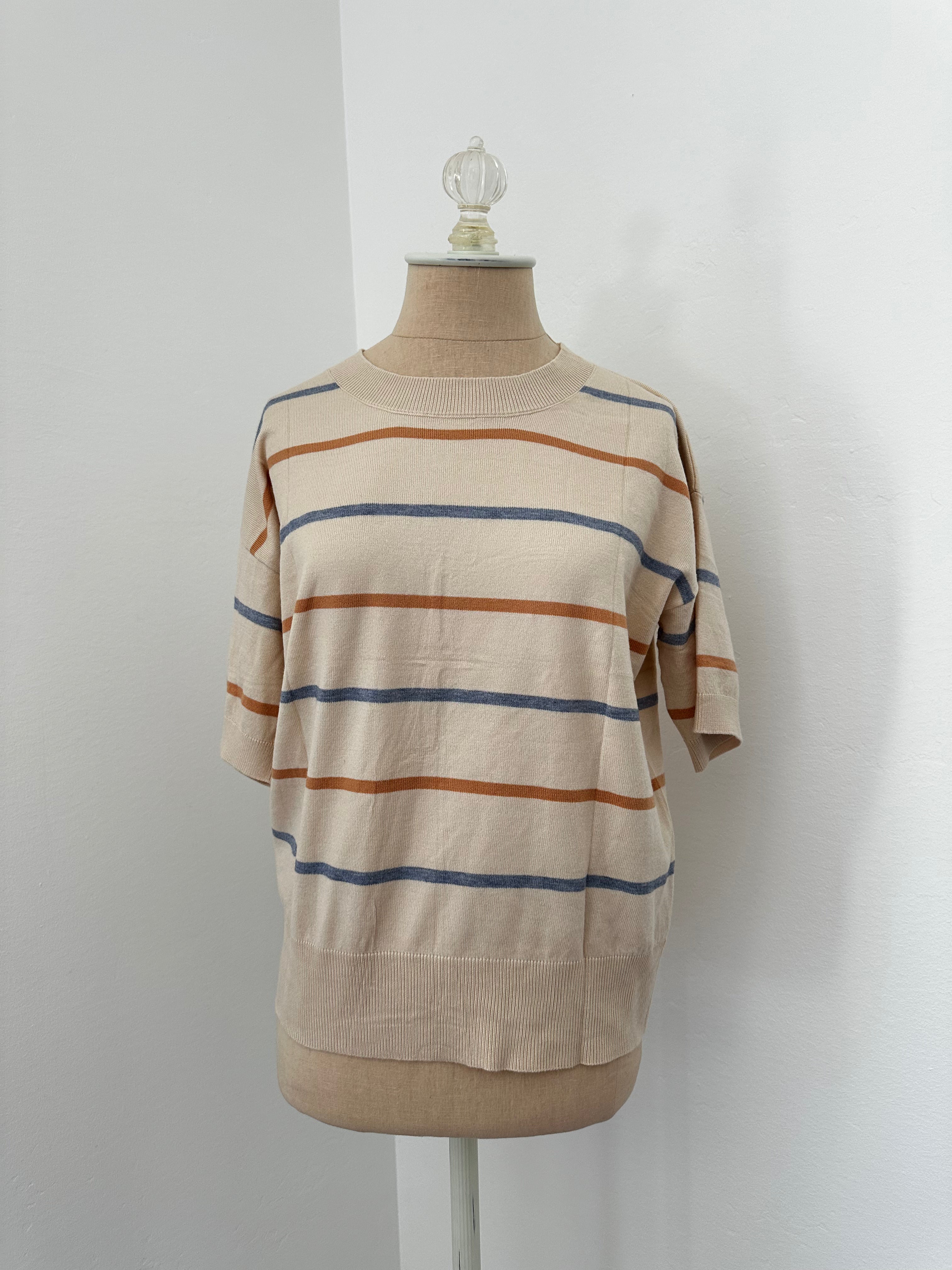 Striped Quarter Sleeve Top (Size Small)