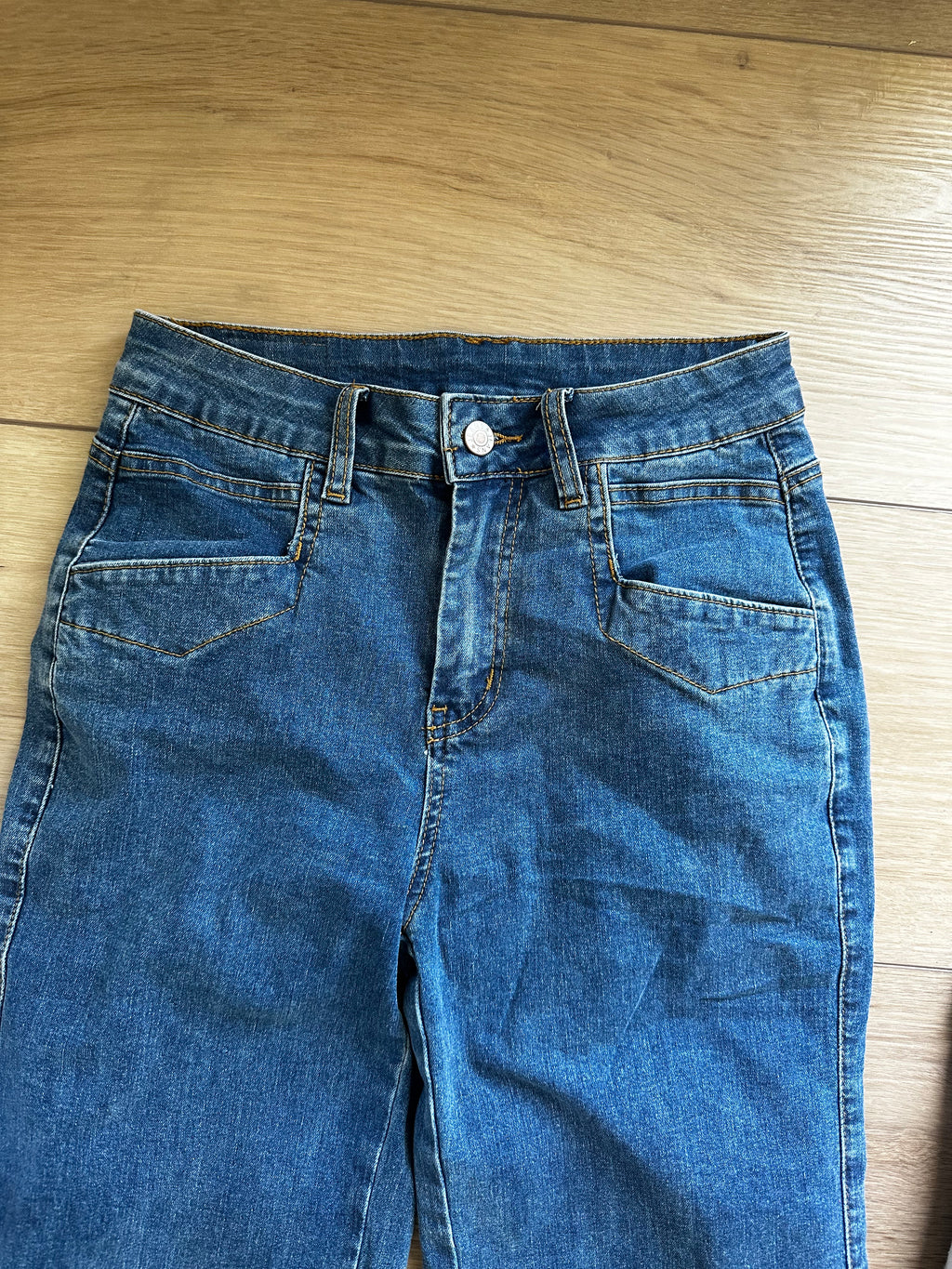 High Waisted Jeans (Size 2)