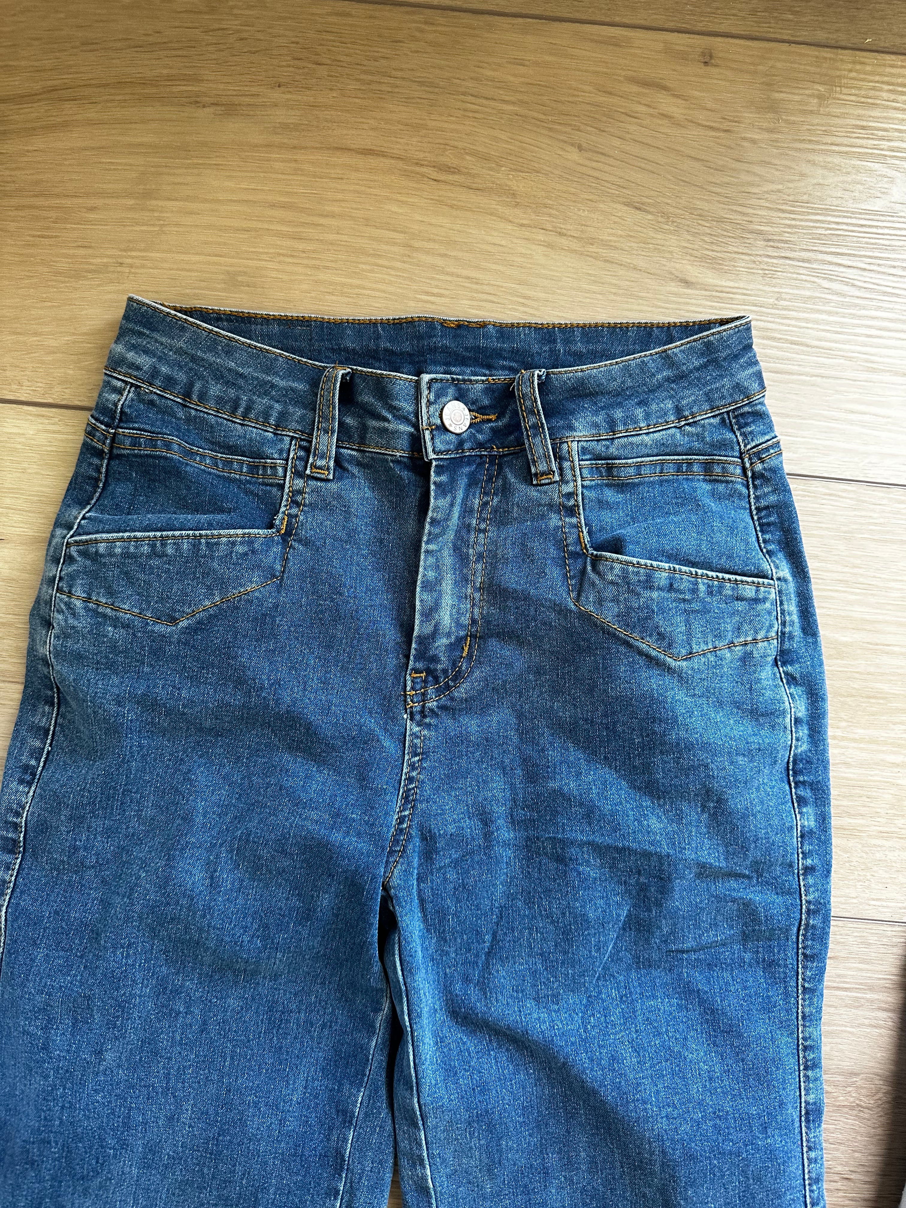 High Waisted Jeans (Size 2)