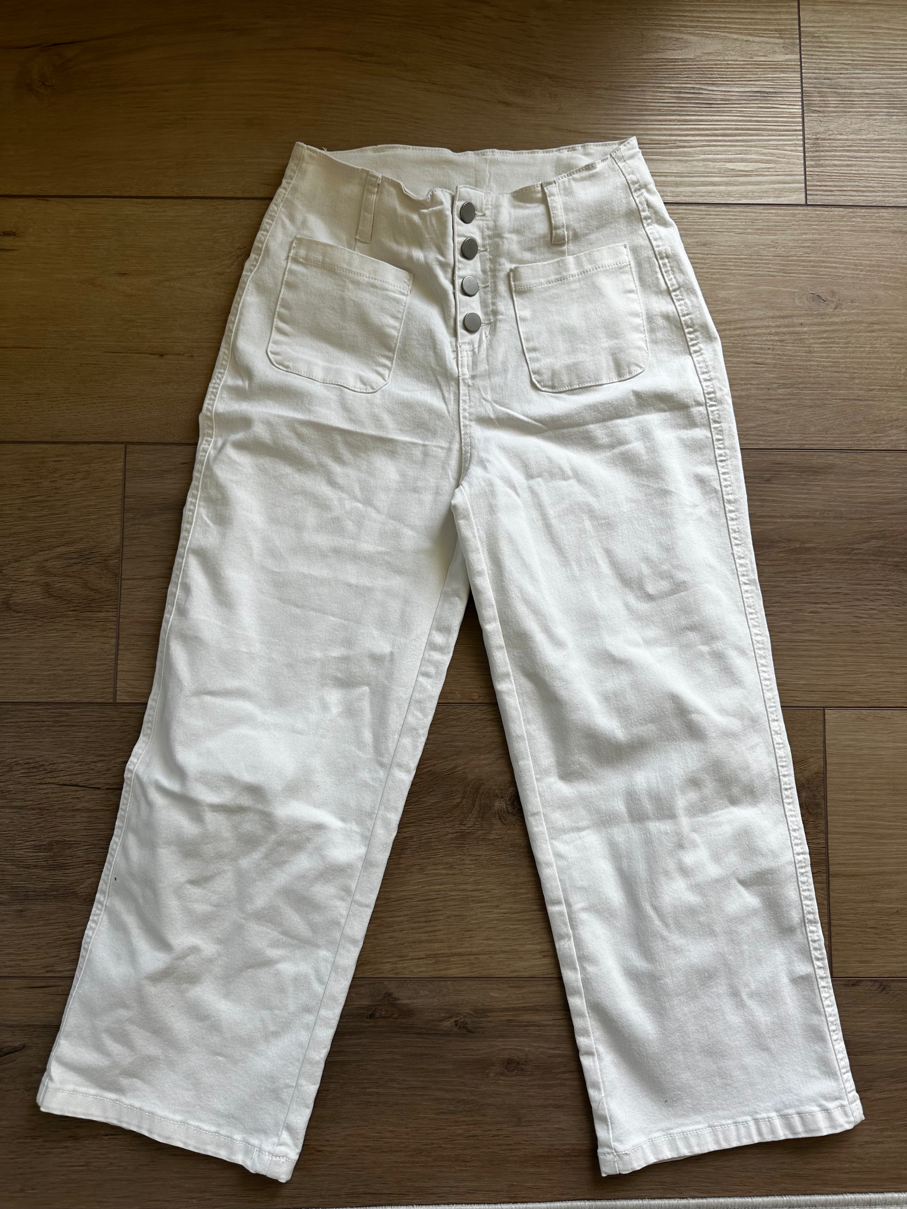 White High Waisted Jeans ( Size 4 )