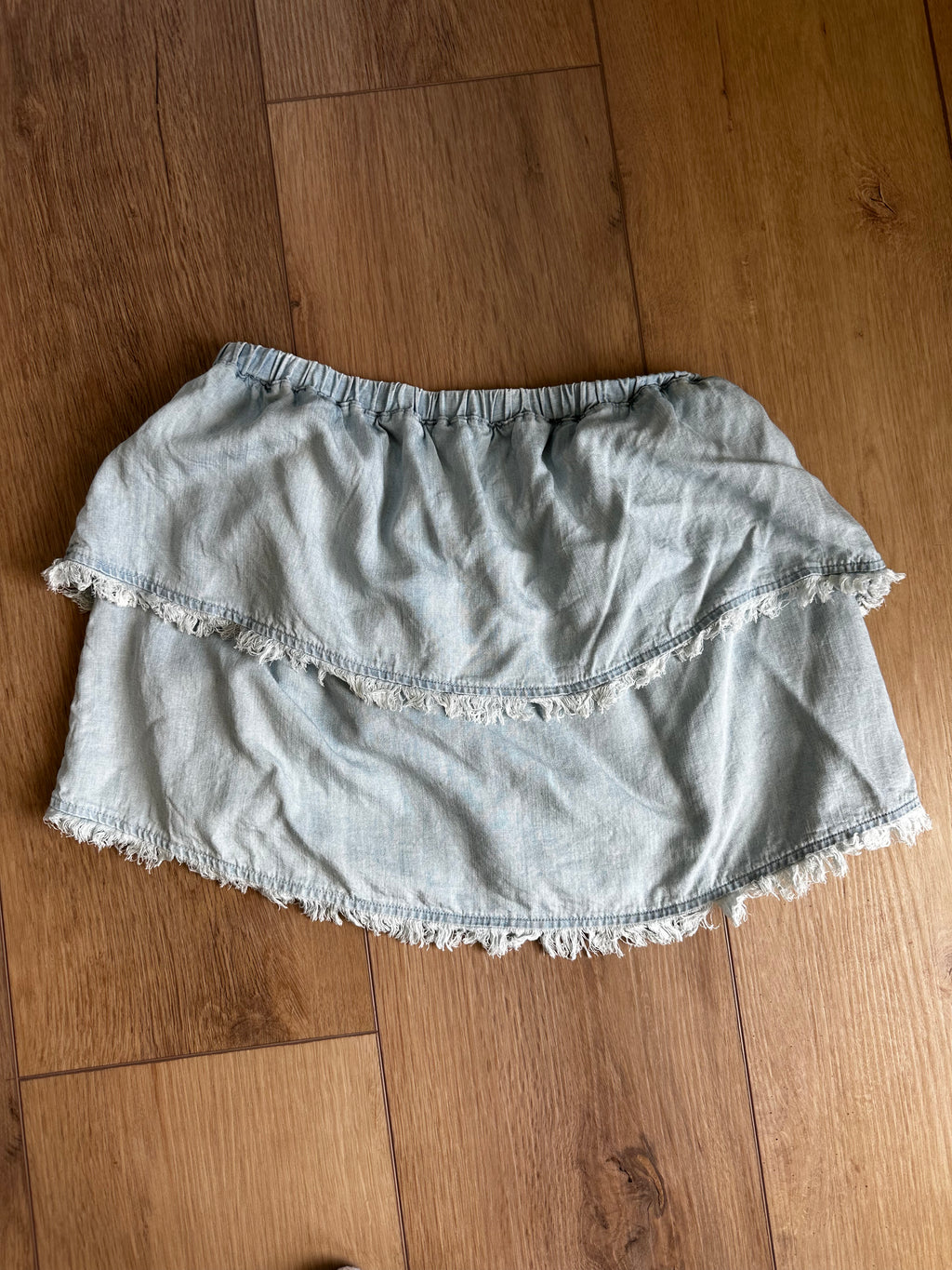 strapless top (Size Medium )