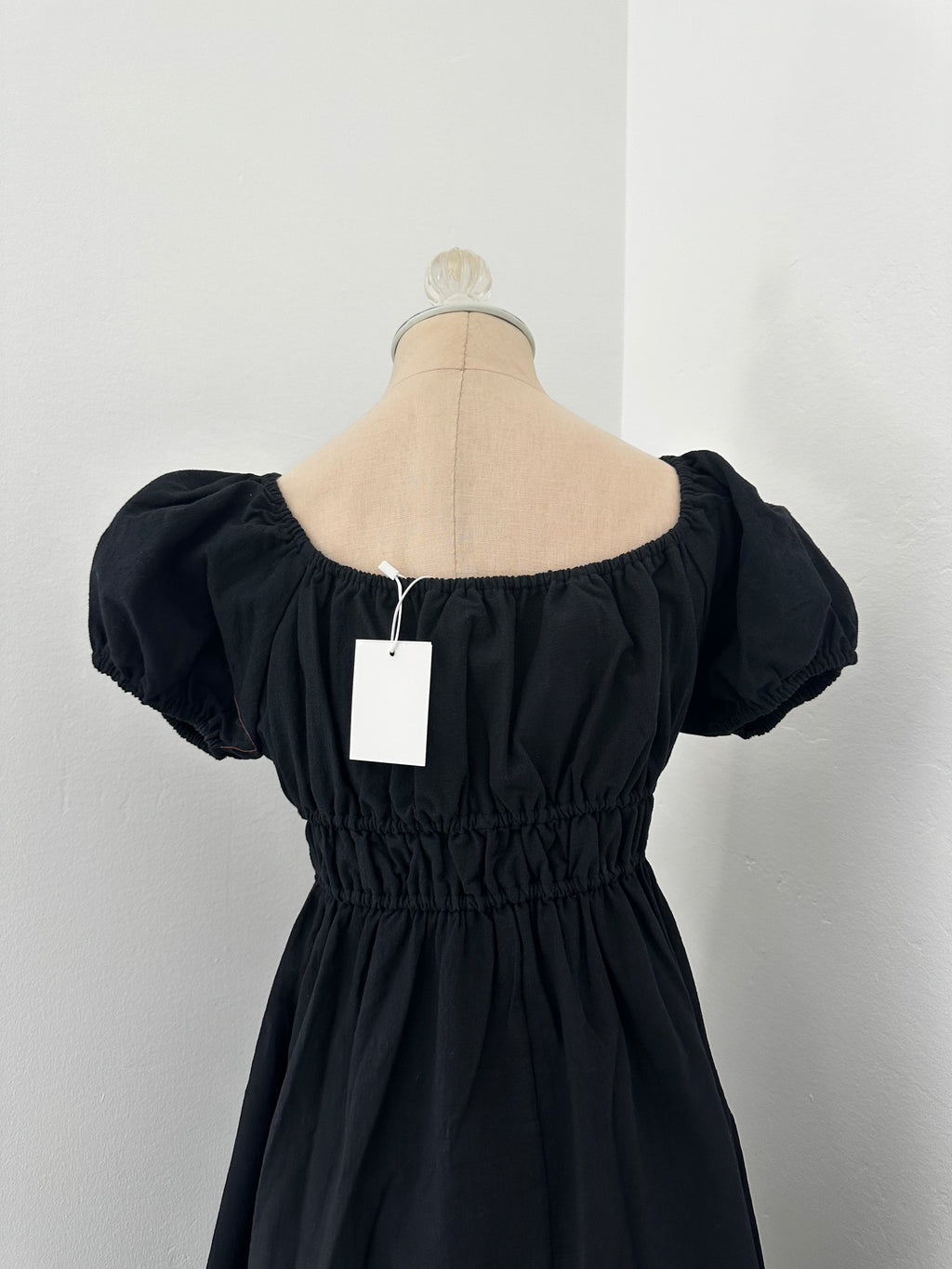 Black Dress New With Tag (Size Medium)