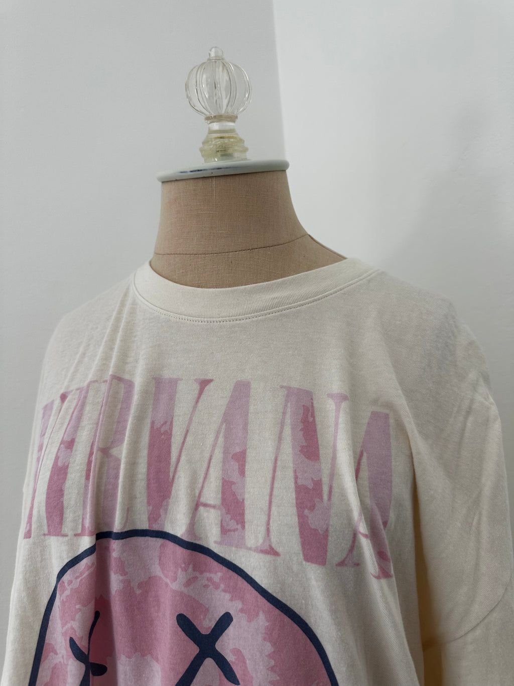 Nirvana Tshirt (Size L/XL)